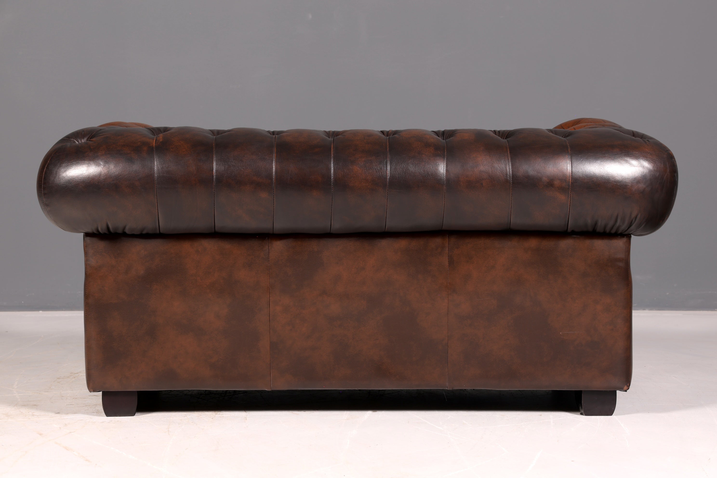 Wunderschönes Original Chesterfield Sofa 2-Sitzer Couch England Echt Leder Polstersofa Englisch Vintage
