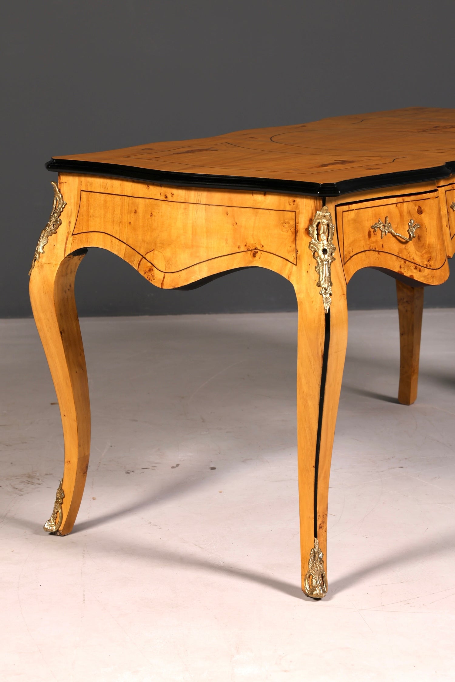 Wunderschöner Louis XV Stil Schreibtisch French Office Desk Antik Stil Bürotisch Massivholz
