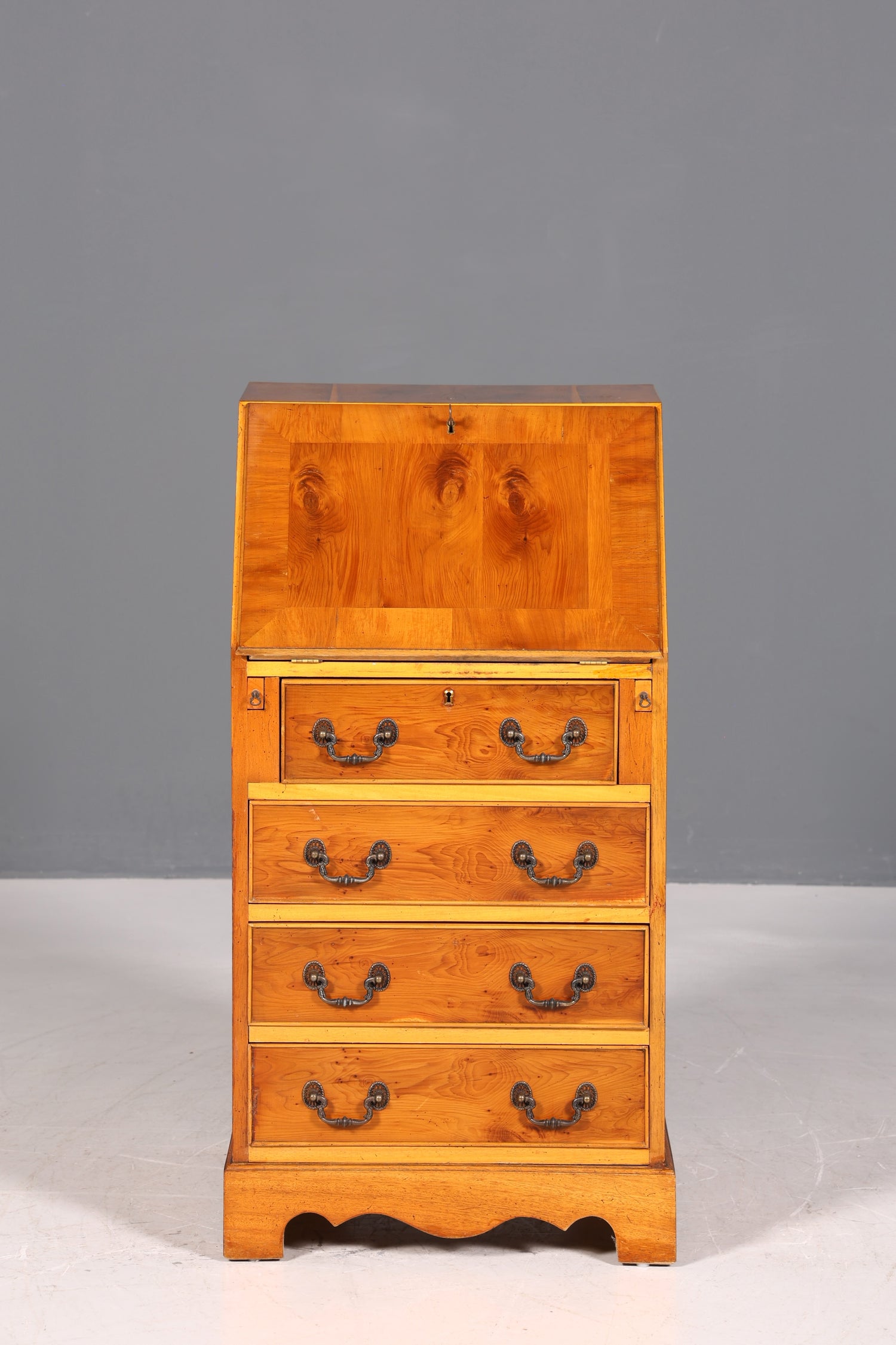 Bureau secrétaire anglais simple, bureau d&