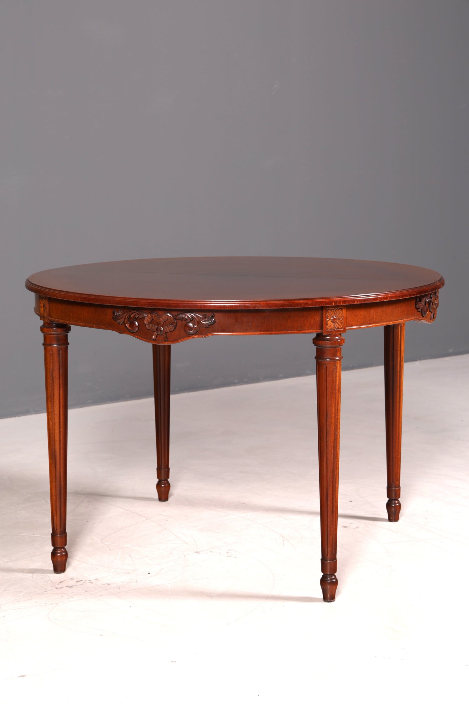 Stilvoller Tisch im Gustavianischer Stil Küchentisch ausziehbar Antik Stil Esszimmer Tisch