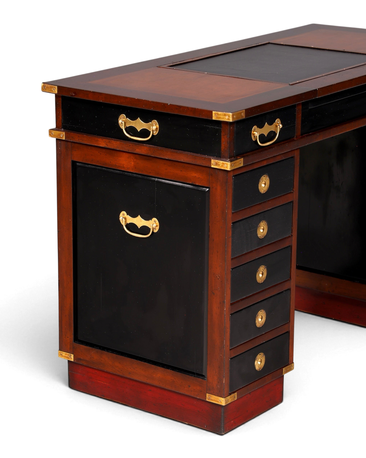 Hauptstadt Möblerei maritimer Schreibtisch im Military Chest Stil aus Holz mit Lederauflage und Messingbeschlägen