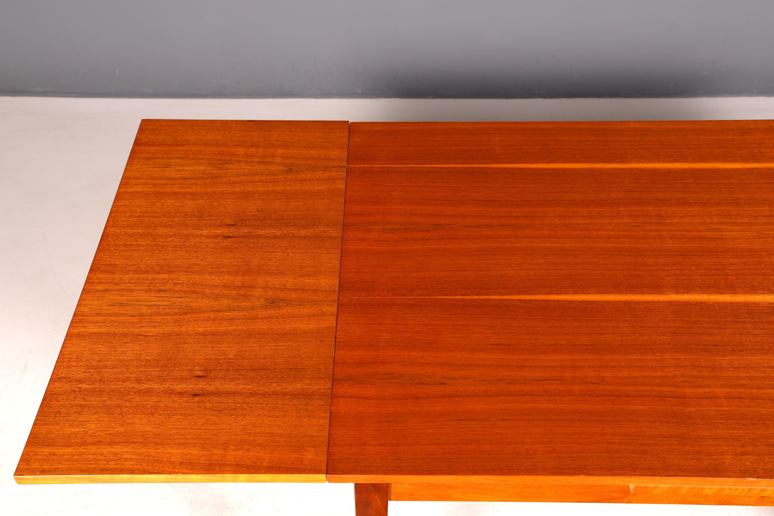 G597 Finish cm Schlichter Mid Century Esstisch ausziehbarer Vintage Tisch Retro Küchentisch (Kopie)