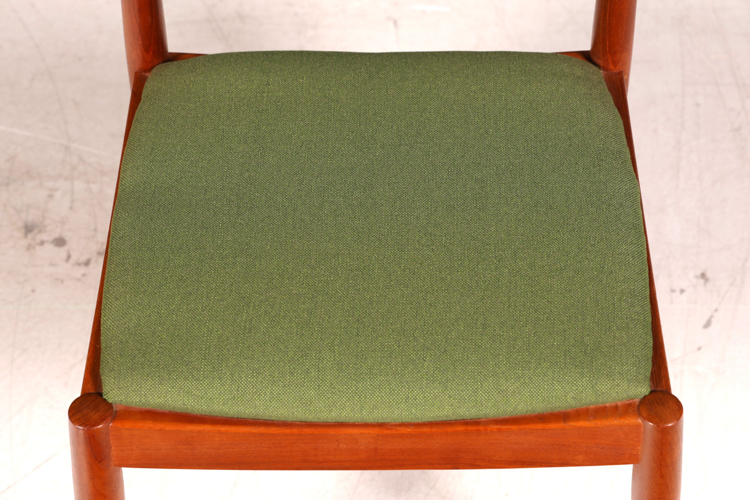 Mid Century Esszimmerstuhl Teakholz Henning Kjærnulf Korup Stolefabrik 60er Dänisch