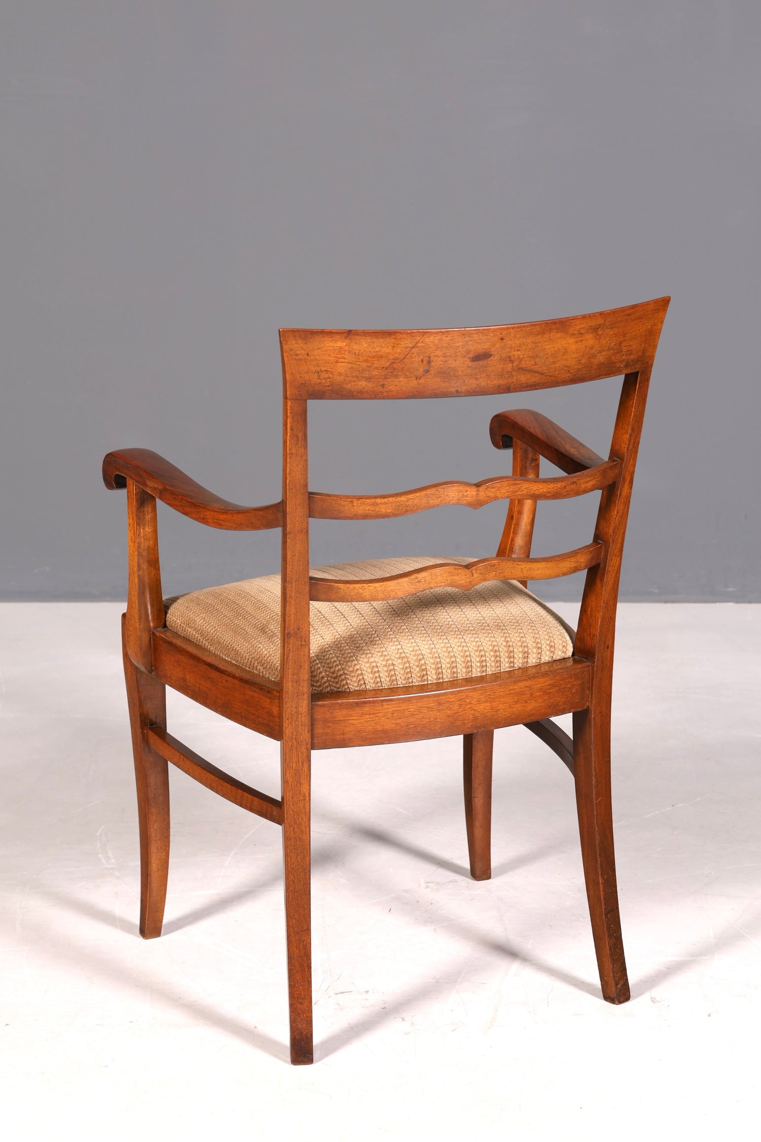 Wunderschöner Art Deco Armlehnstuhl um 1930 Nussbaum Sekretär Stuhl Antik Küchenstuhl Esszimmer Stuhl