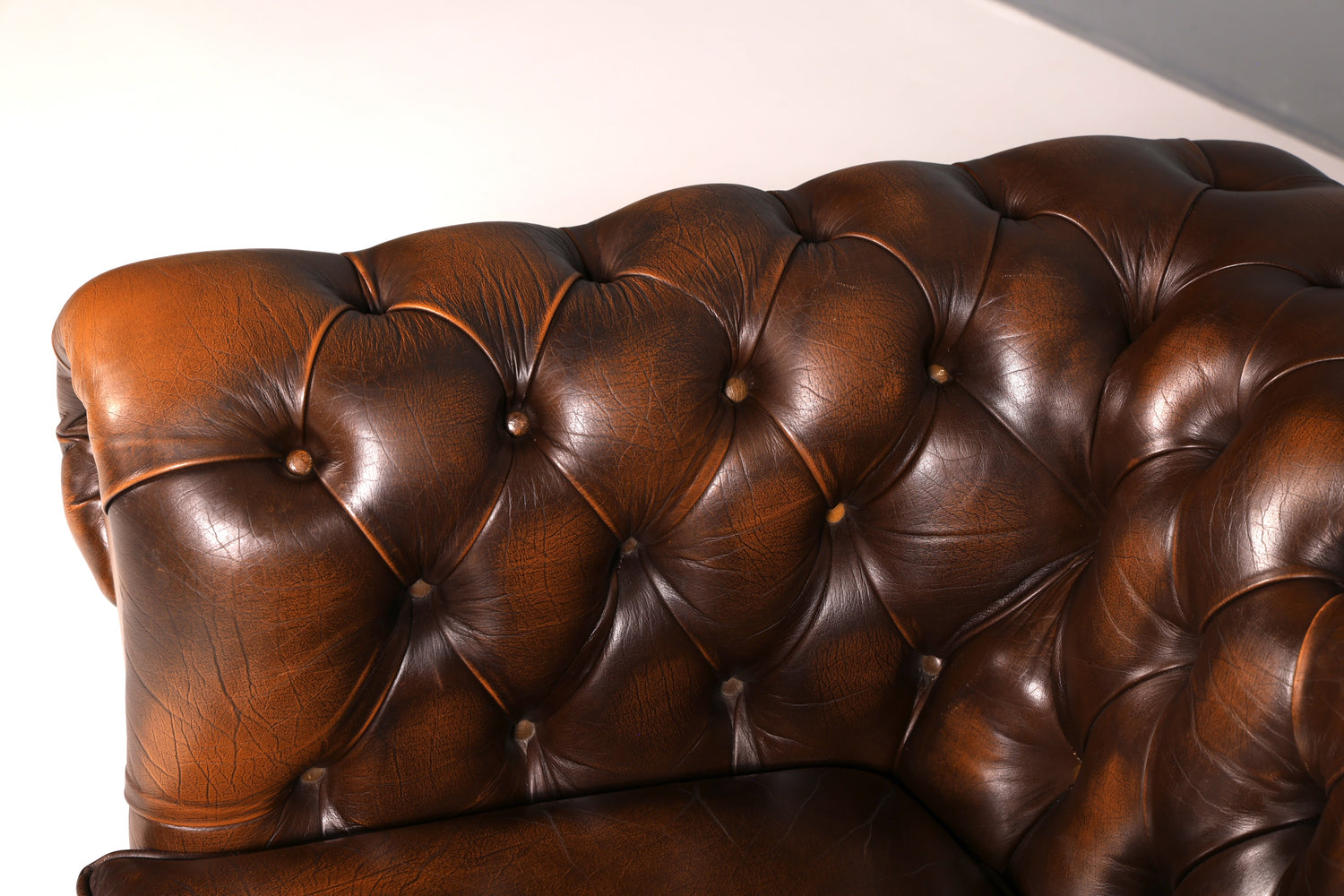 Stilvoller Original Chesterfield Sessel Englischer Armlehnsessel Englisch Herrensessel 2 von 2