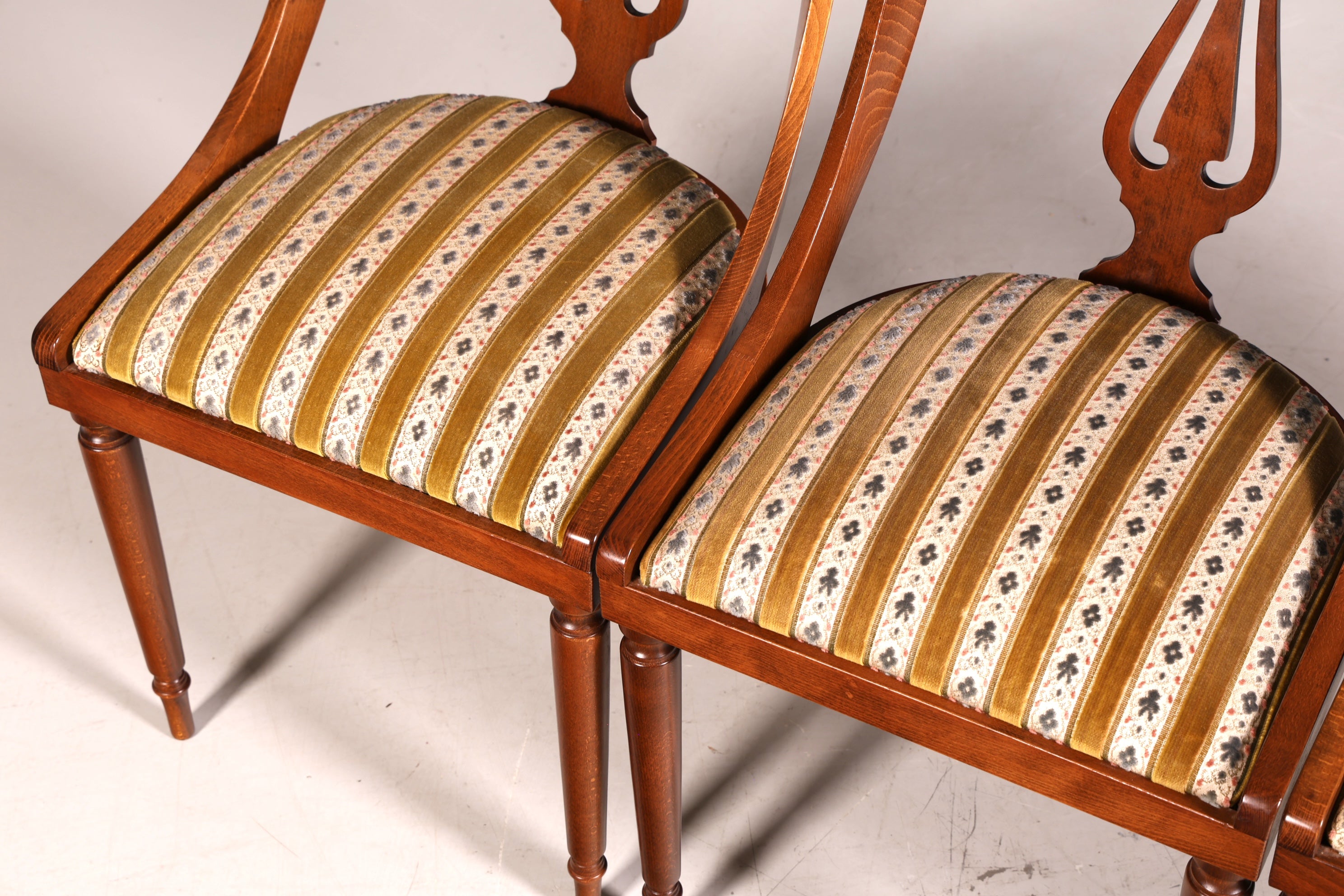 4x Edle Englische Stühle Englisch Dining Chairs Antik 60er Jahre Regency Küchenstühle Stuhlset