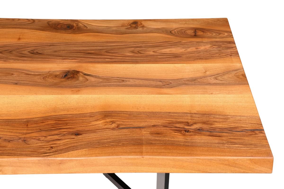 Wunderschöner Nussbaum Tisch 260cm-97cm Esszimmer Tisch Baumkanten Platte massiv Holz Küchentisch
