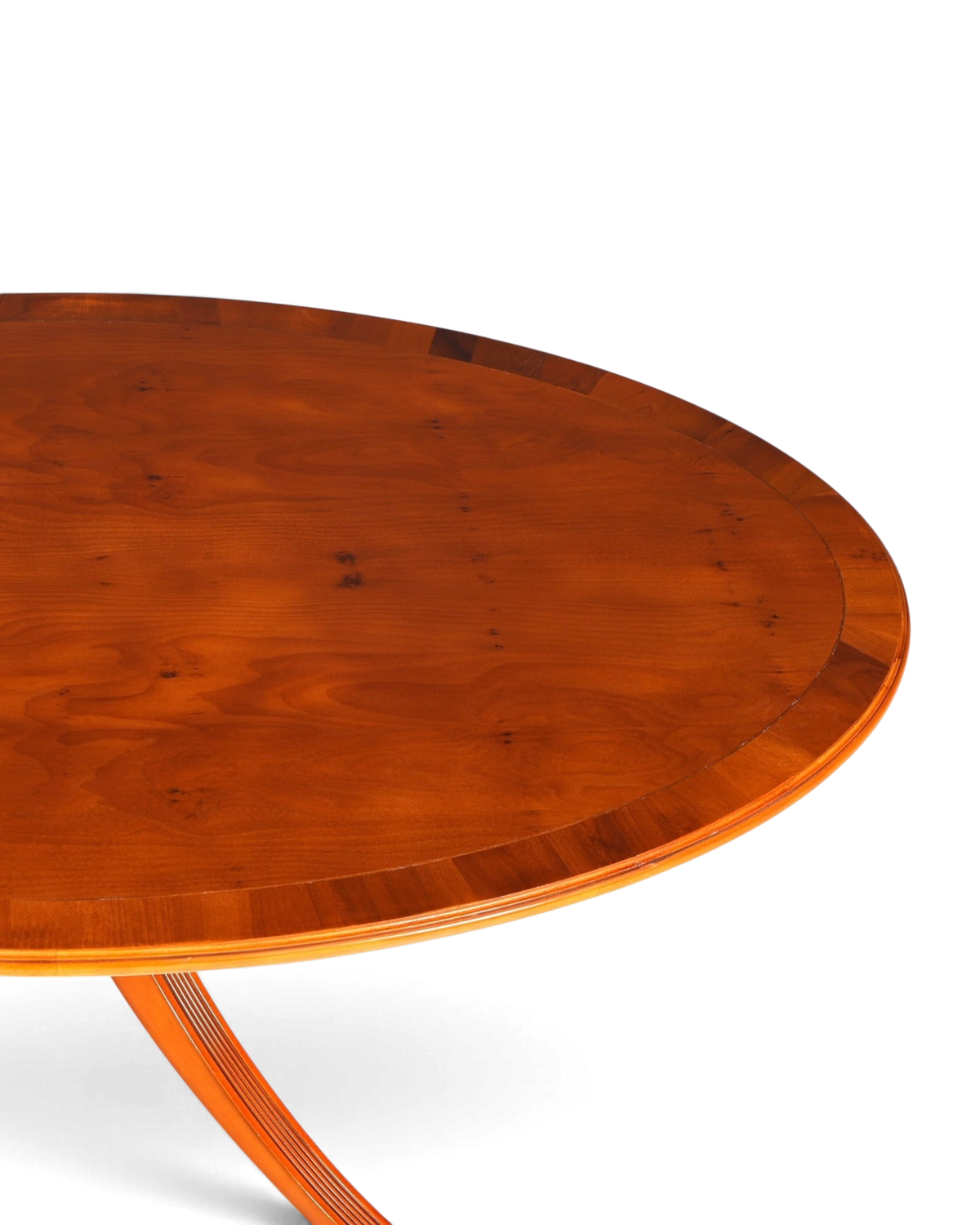 Hauptstadt Möblerei runder Esstisch aus braunem Holz mit eleganter Maserung und glattem Finish