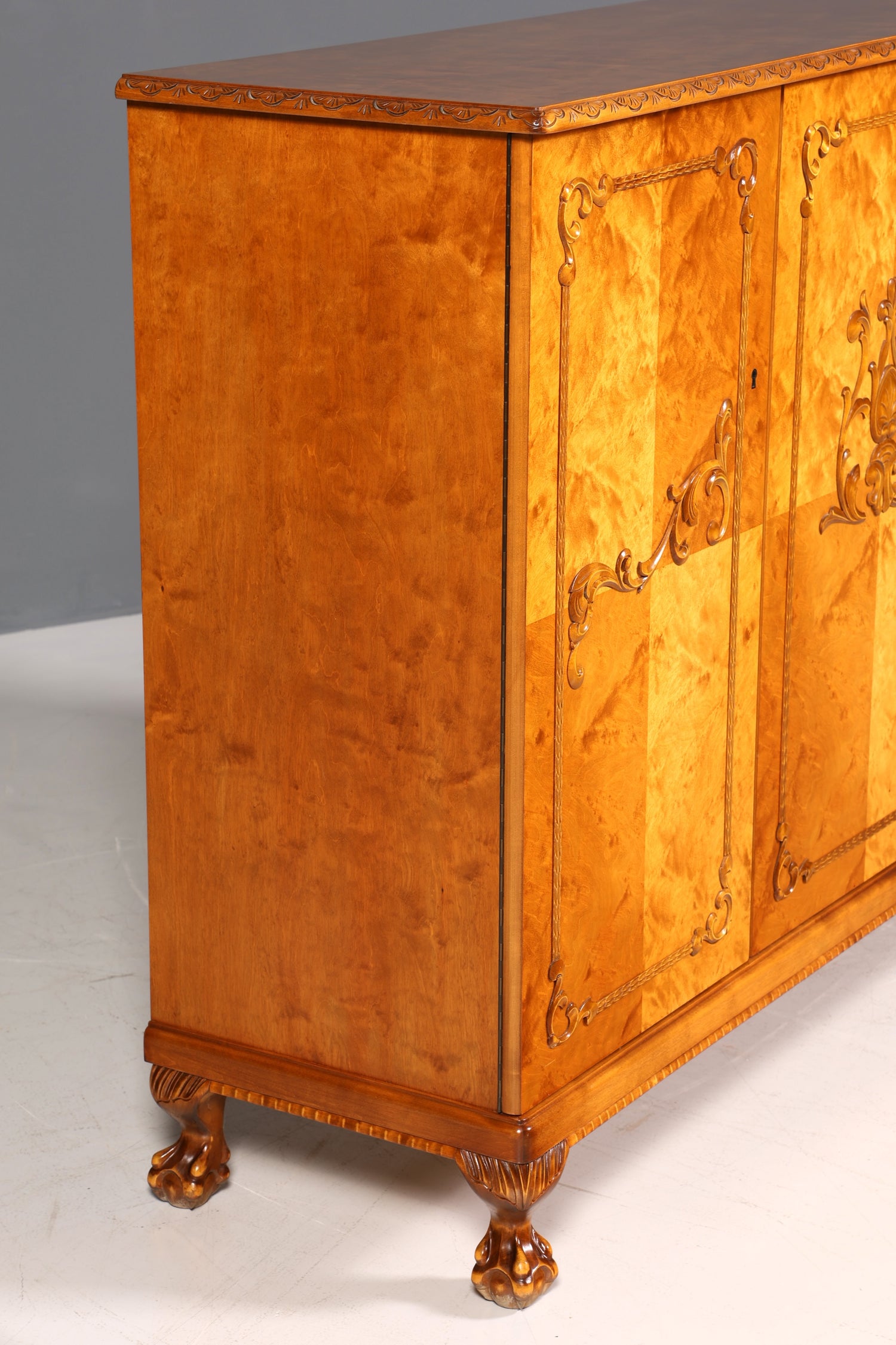 Élégant meuble de style Chippendale, style baroque, vertiko, haut-meuble, antiquité des années 1950/60, commode, classeur, armoire à linge