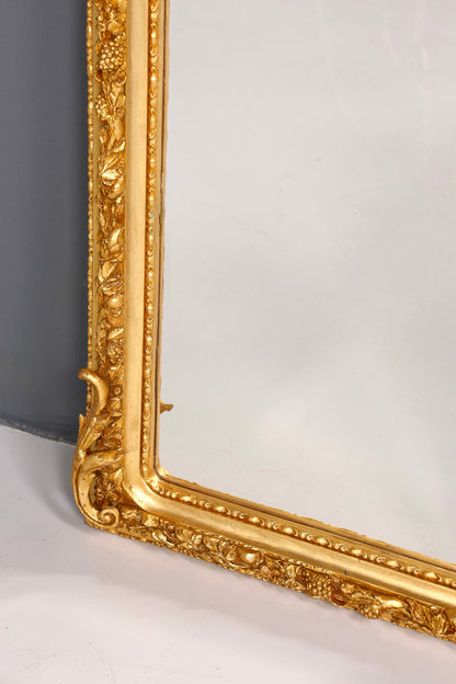Magnifique miroir sur pied de style baroque orné, style antique, ornement doré, miroir de couloir