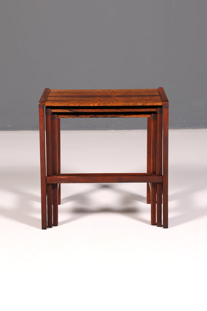 Ensemble de tables Filigranes du milieu du siècle, tables basses en palissandre, lot de 3 tables gigognes vintage, tables d’appoint découpées au laser
