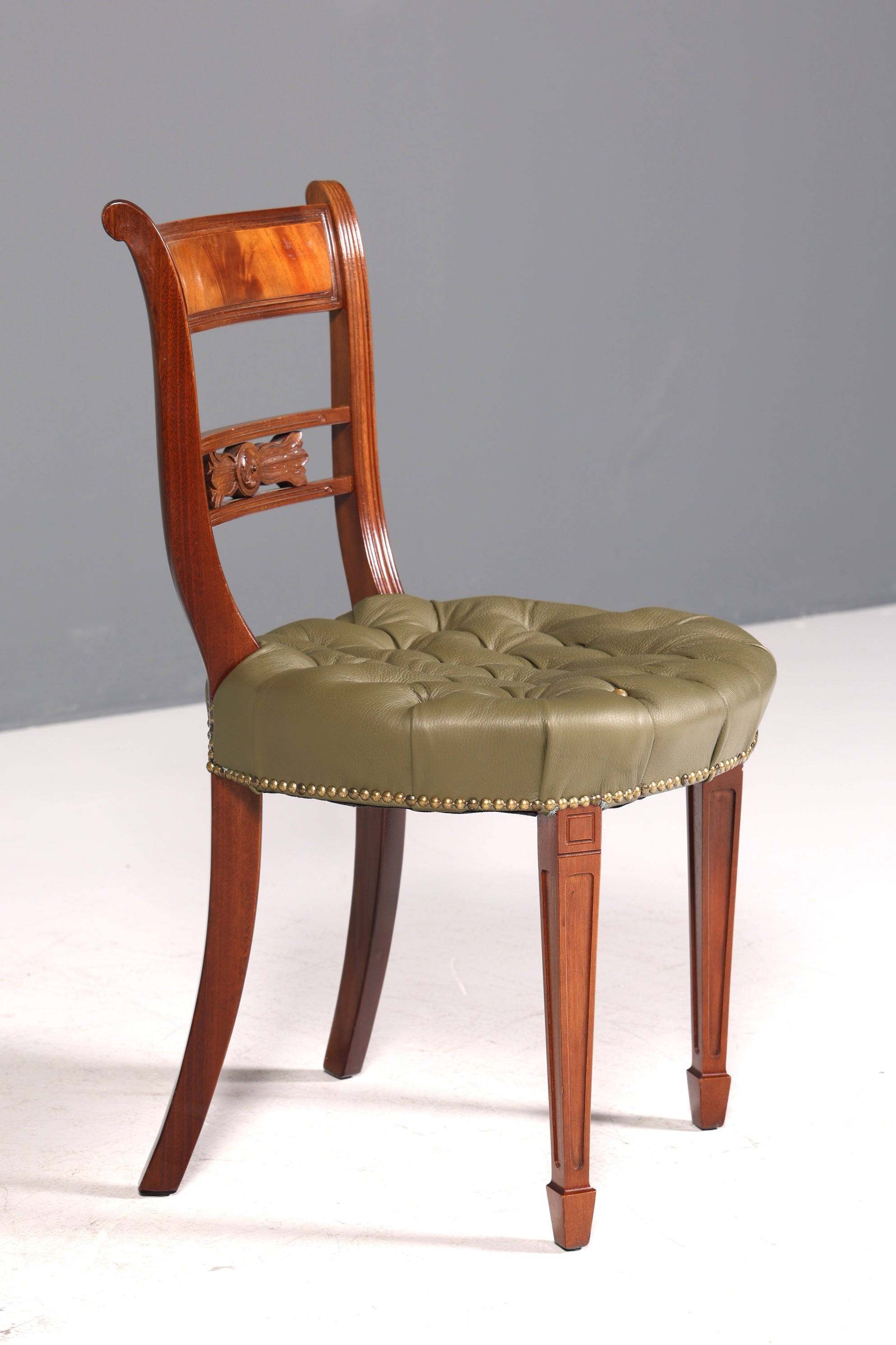 Magnifique fauteuil Chesterfield, chaise secrétaire Anno Dom, chaise de cuisine anglaise en cuir véritable, 2 sur 4