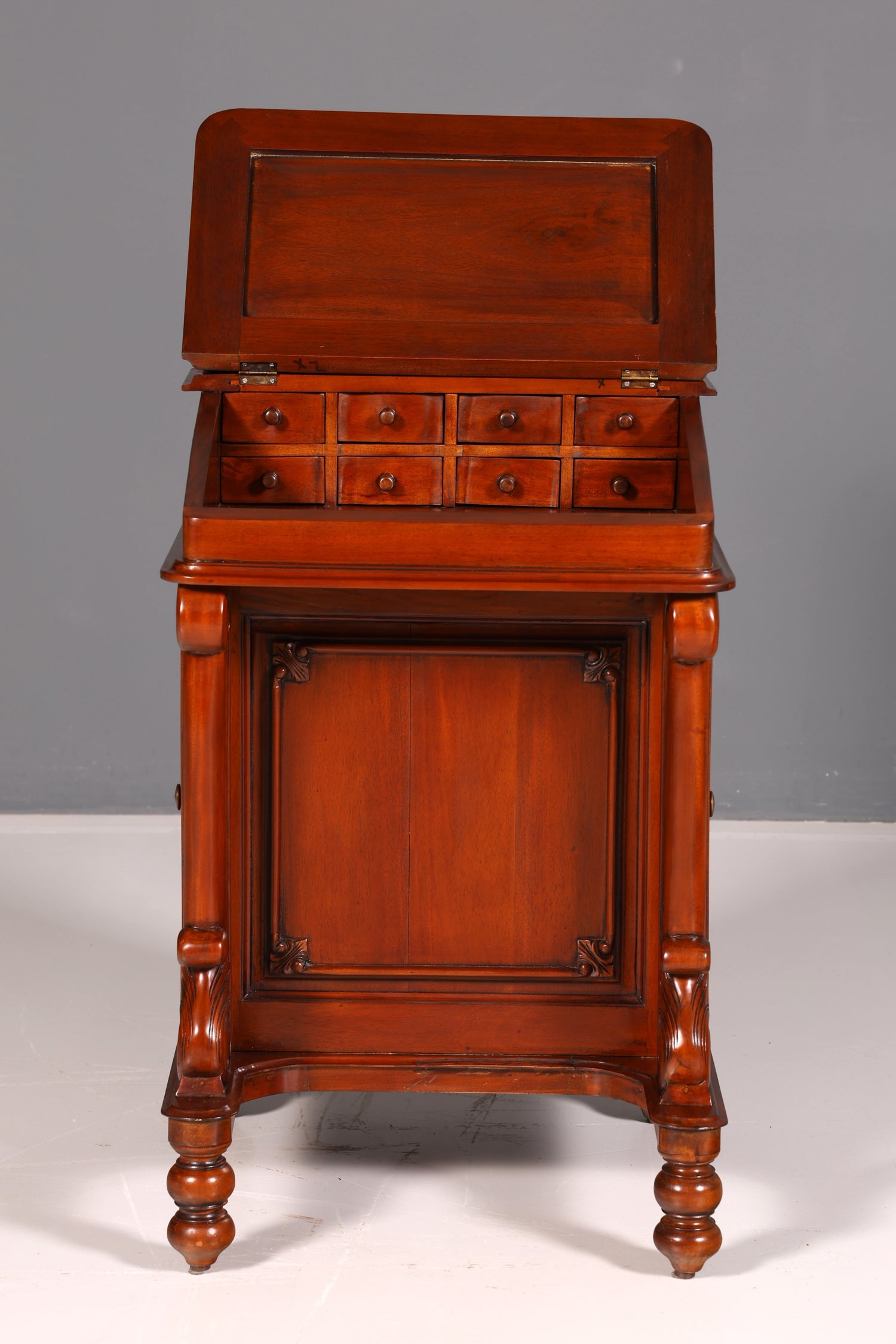 Magnifique secrétaire anglais Davenport, bureau avec sous-main en cuir, commode, antique et vintage