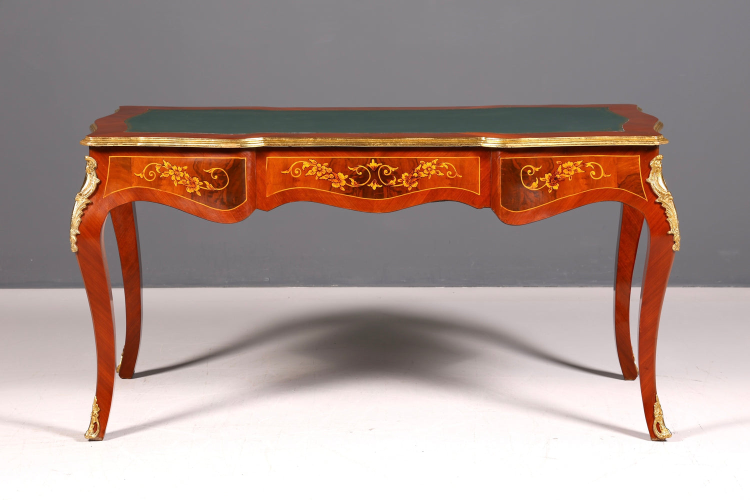Prächtiger Louis XV Stil Schreibtisch French Desk Antik Stil Bürotisch Echt Holz Messing