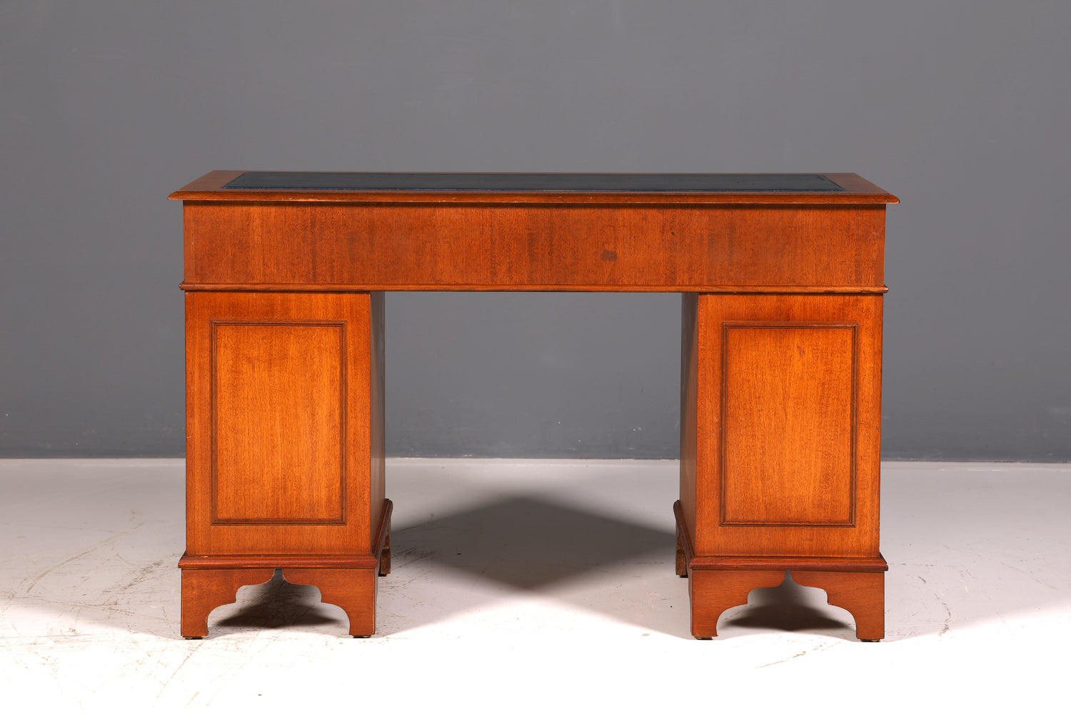 Beautiful English desk, cherry wood, genuine leather inlay, office desk, antique vintage