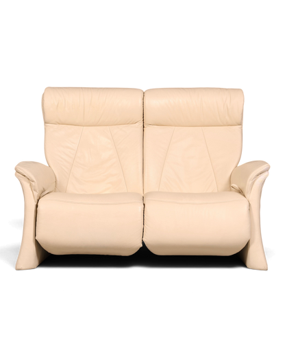 Hauptstadt Möblerei Zweisitzer-Sofa in Creme mit hochwertigem Lederbezug und ergonomischer Rückenlehne