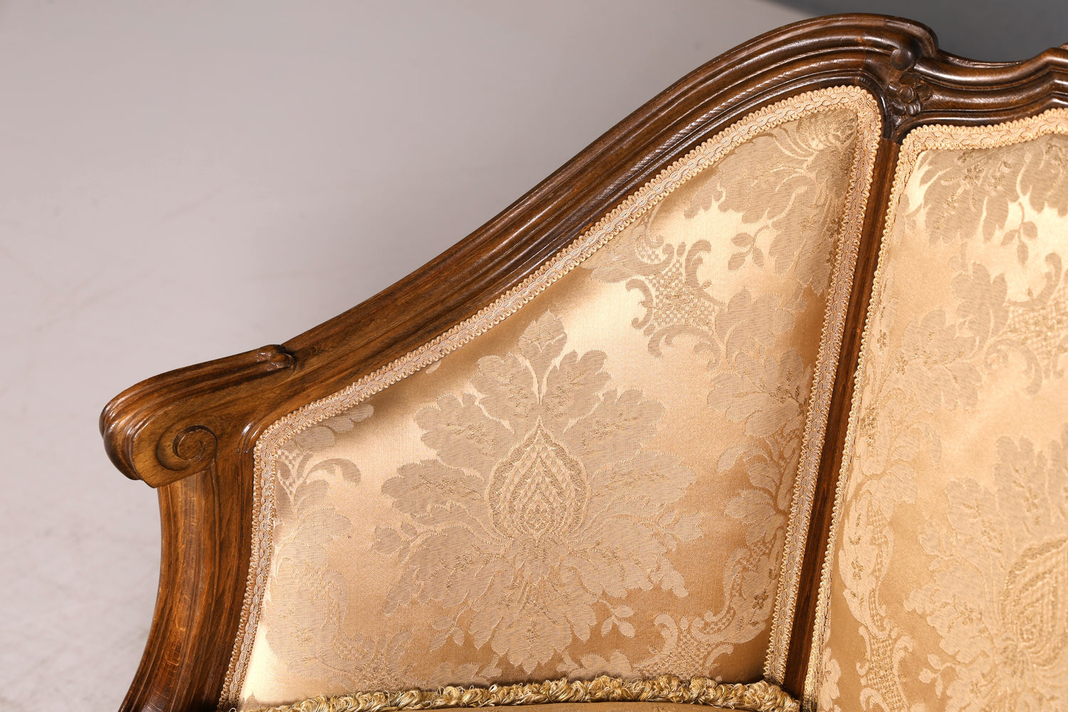 Edler Chippendale Armlehnsessel Barock Stil Samt Stoff Sessel Armchair Rococo Antik Polstersessel