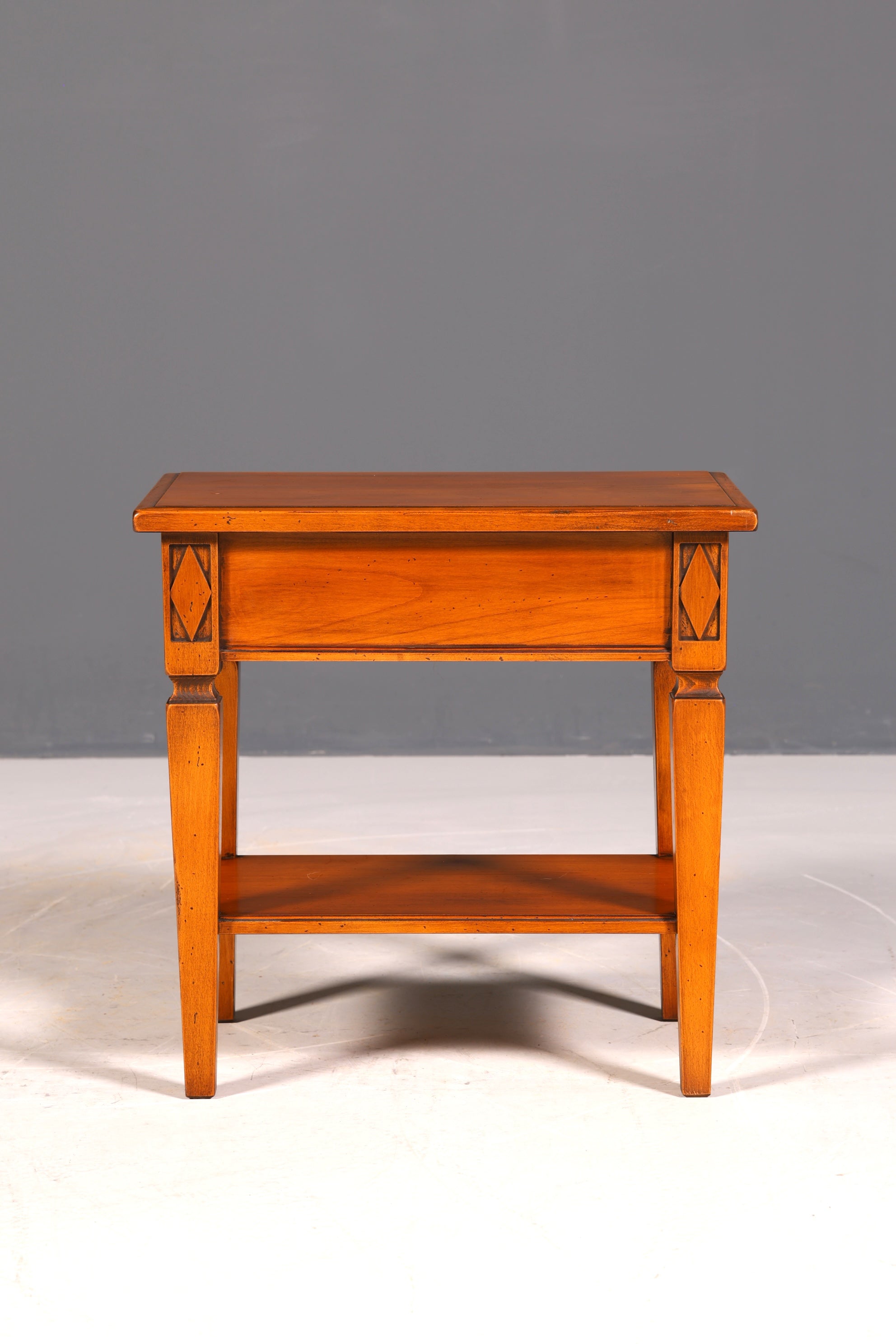 Wunderschöner Selva Tisch massiv Holz Ablagetisch Antik Stil Villa Borghese Beistelltisch Telefontisch