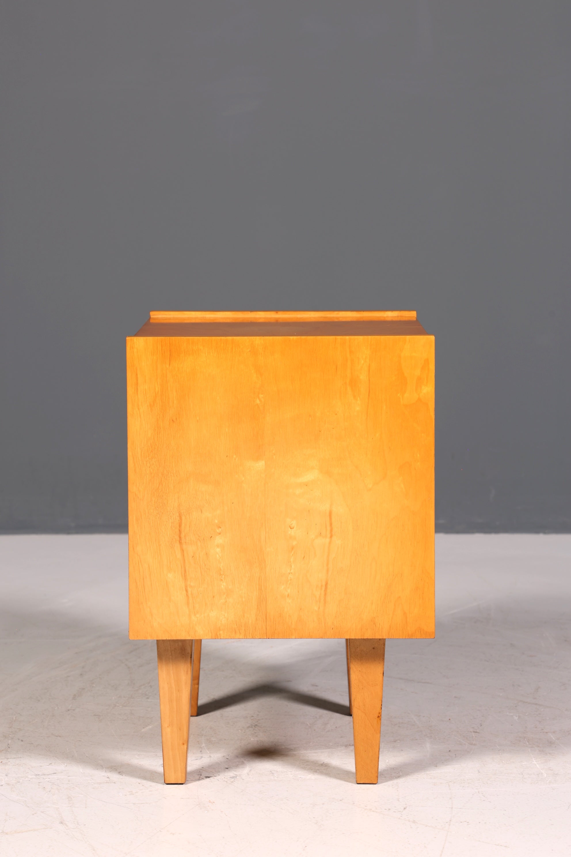 Commode vintage simple du milieu du siècle, meuble pliant, table de chevet de design danois, 1 sur 2