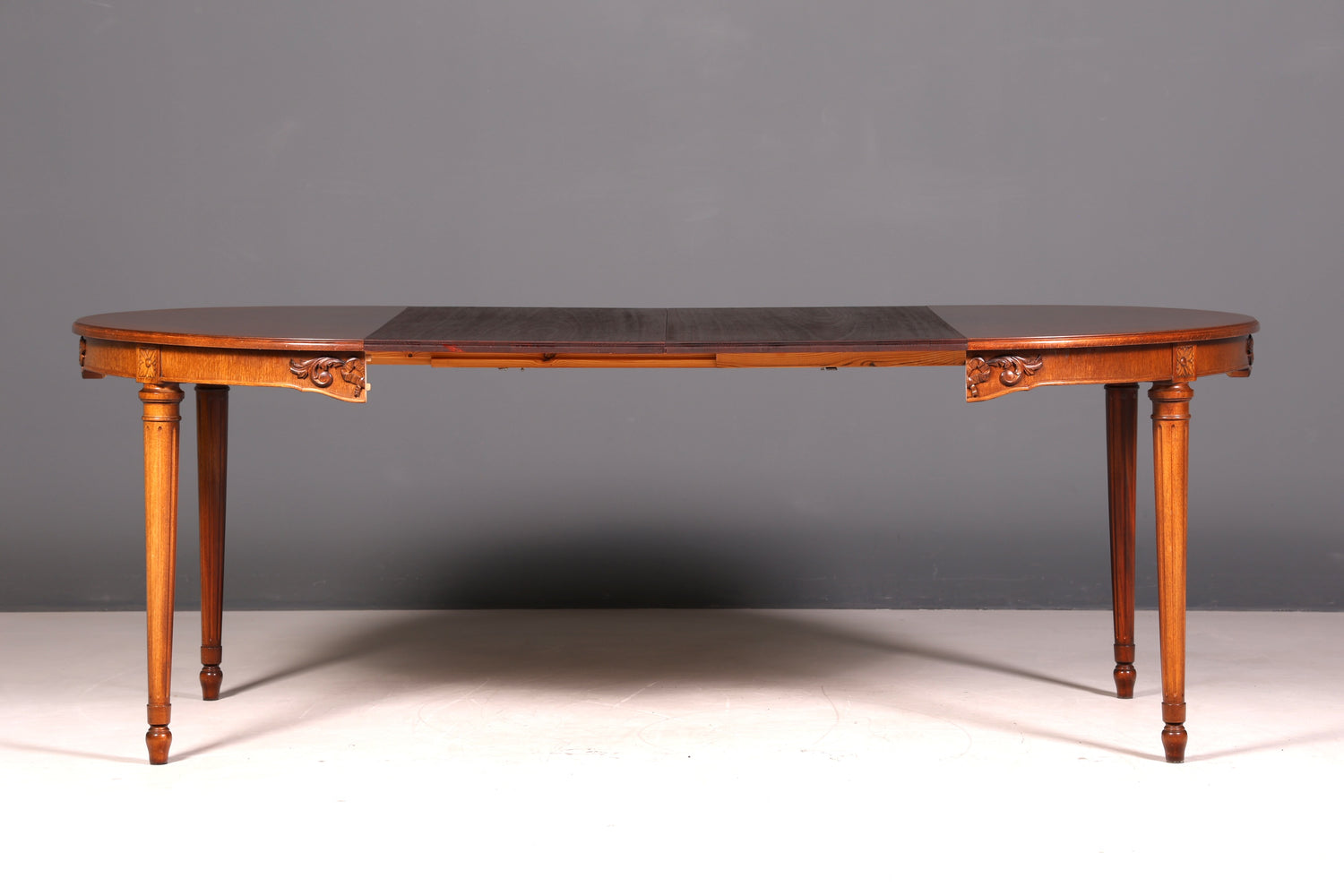 Stilvoller Tisch im Gustavianischer Stil Küchentisch ausziehbar Antik Stil Esszimmer Tisch