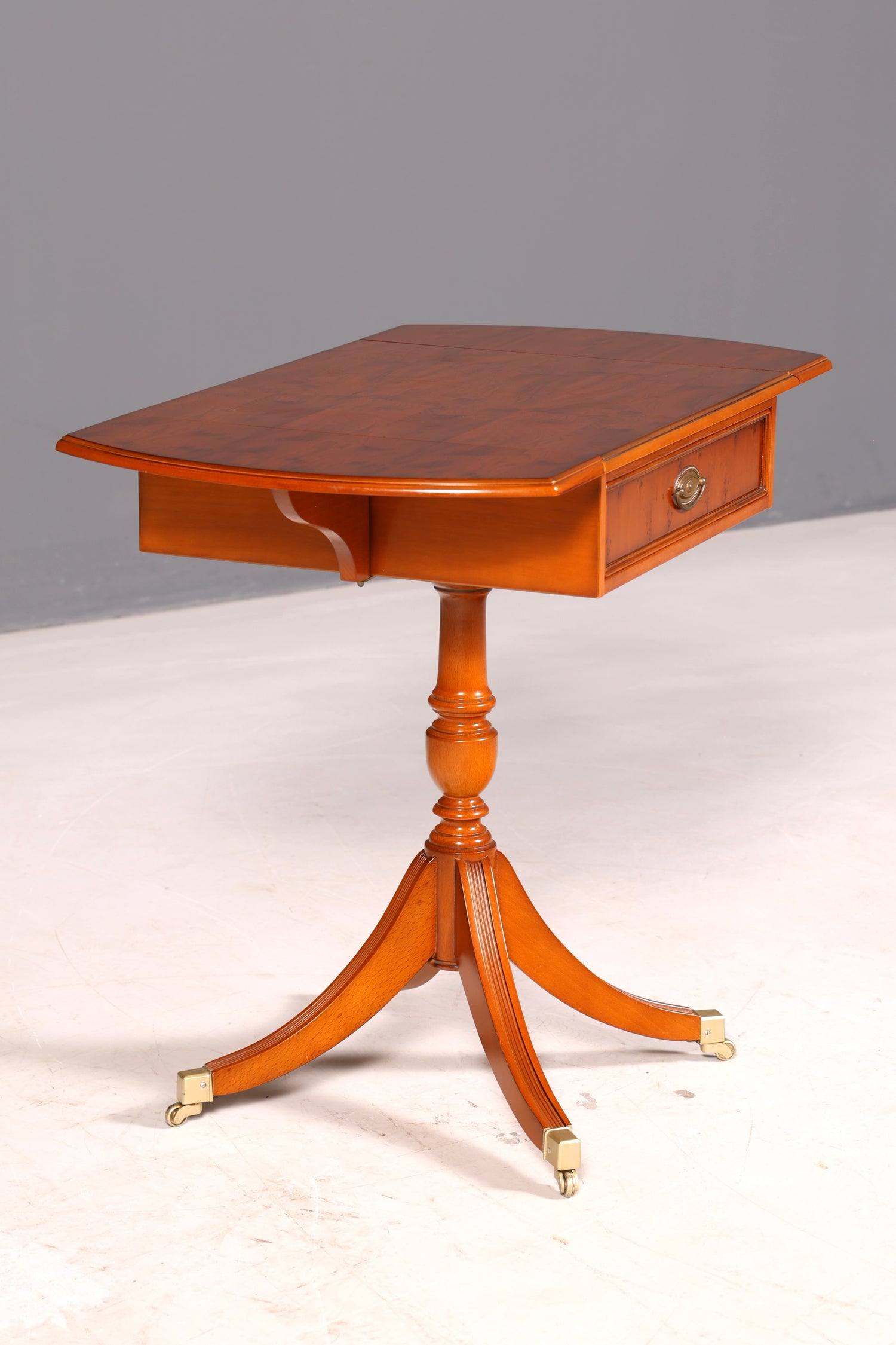 Traumhafter Original Heldense Beistelltisch Eibe Holz Klapptisch Ablagetisch Kommode Telefontisch