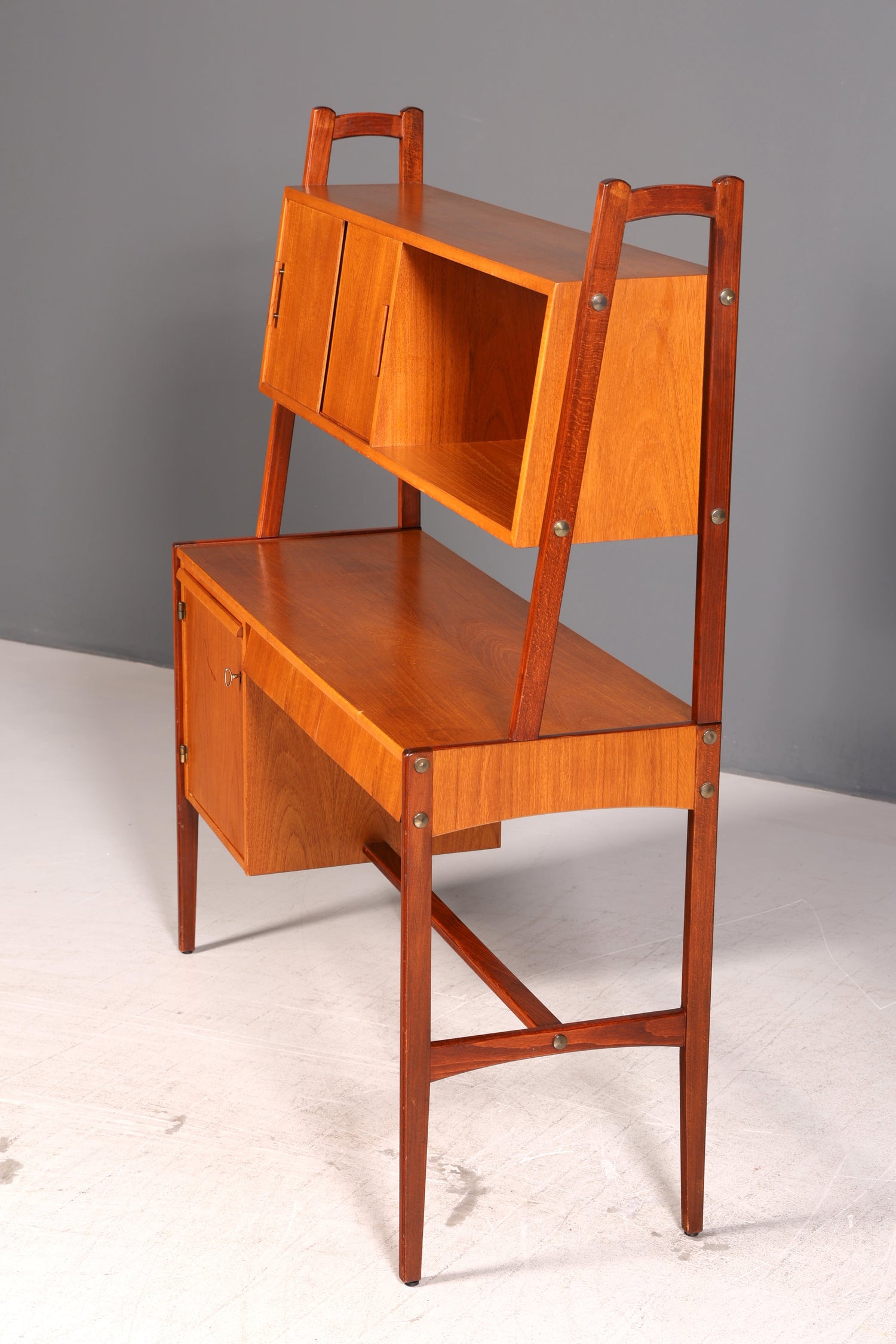 Wunderschöner Mid Century Schreibtisch mit Regalaufsatz Teak Danish Design Bürotisch Vintage 60s