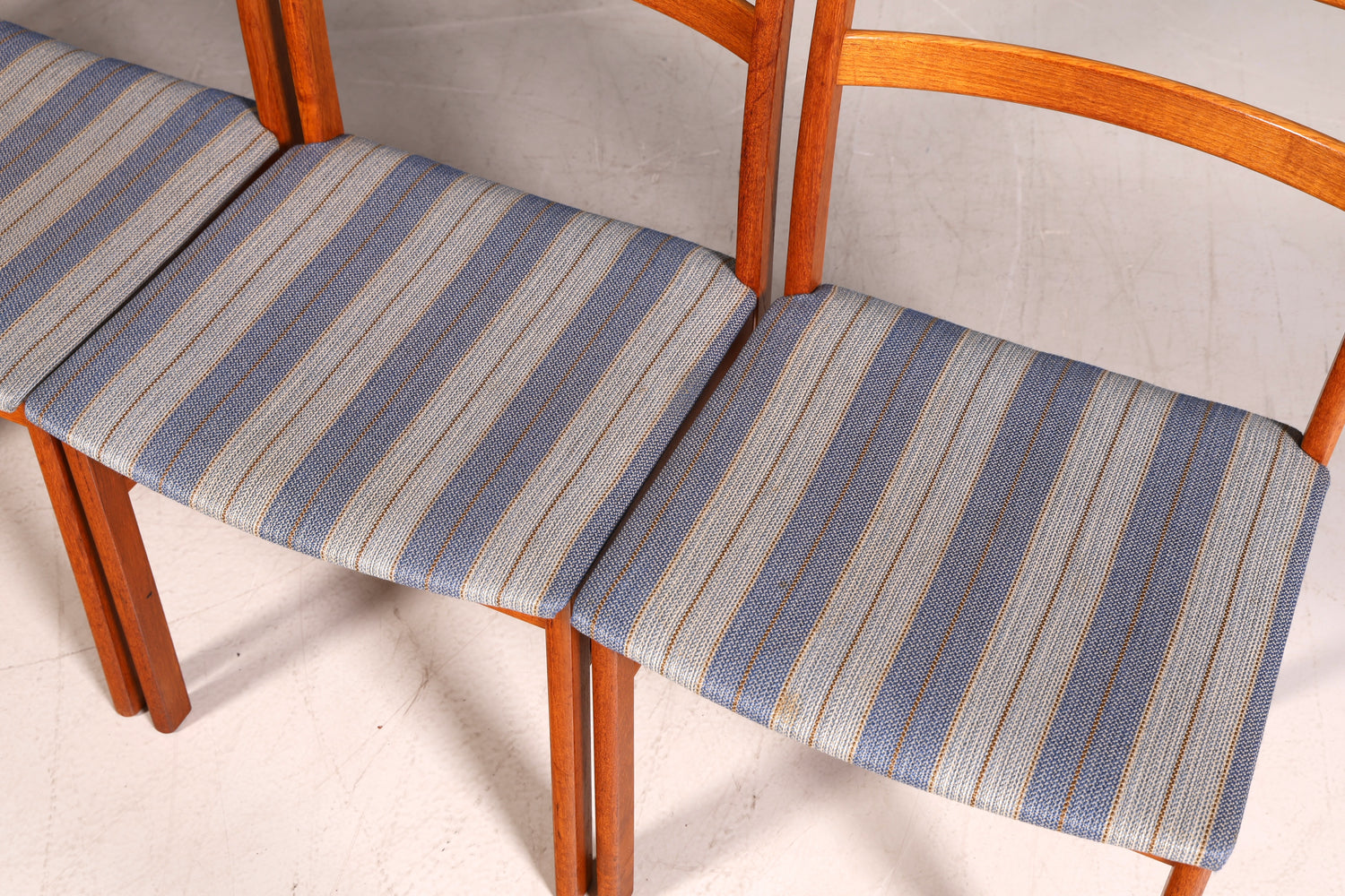 G403 Finish cm 4x Mid Century Teak Holz Stühle Made in Denmark Retro Stuhlset Danish Design Küchenstühle (Kopie)