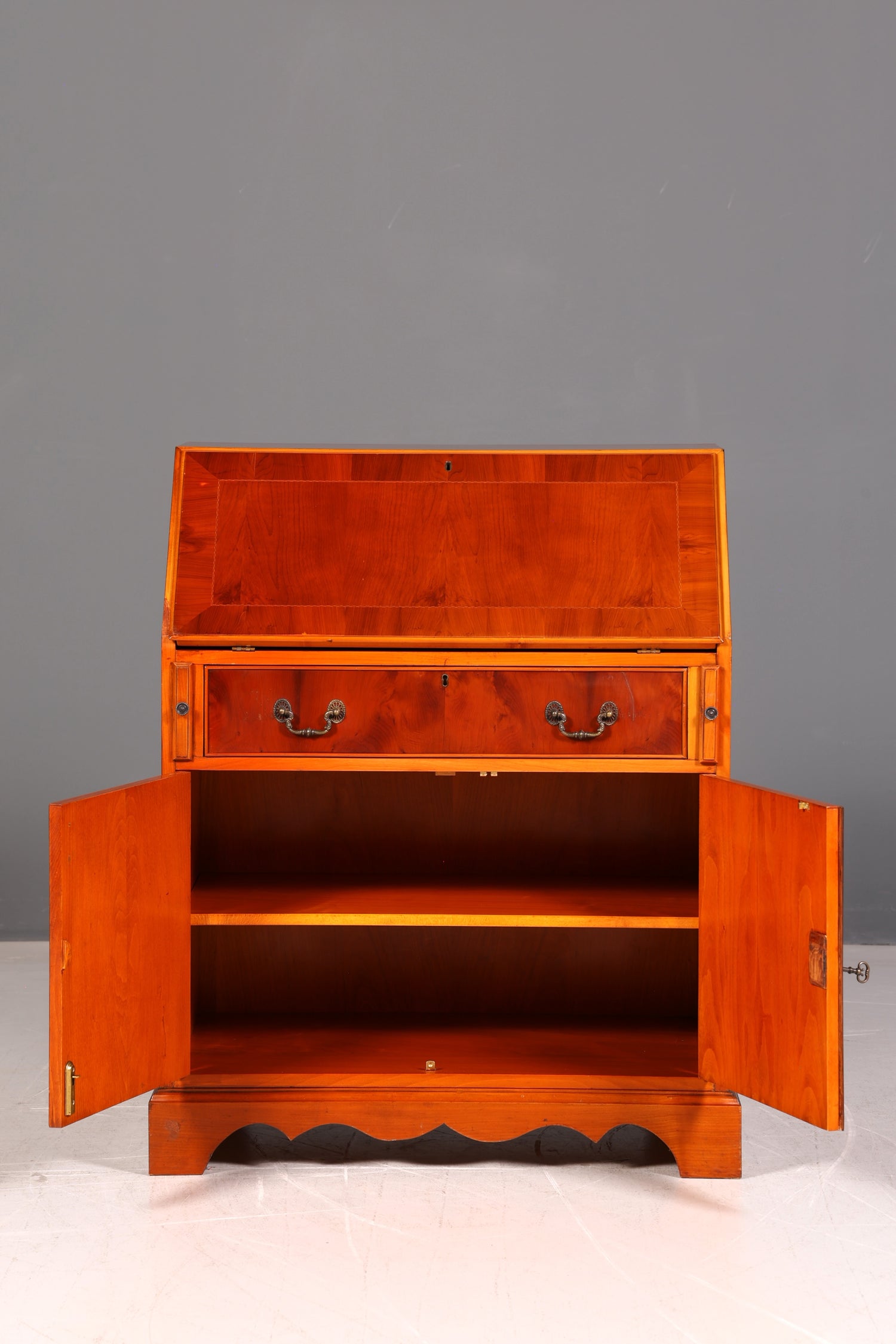 Wunderschöner Englischer Sekretär Echt Holz Schreibkommode 60s Kommode UK Schreibtisch Vintage