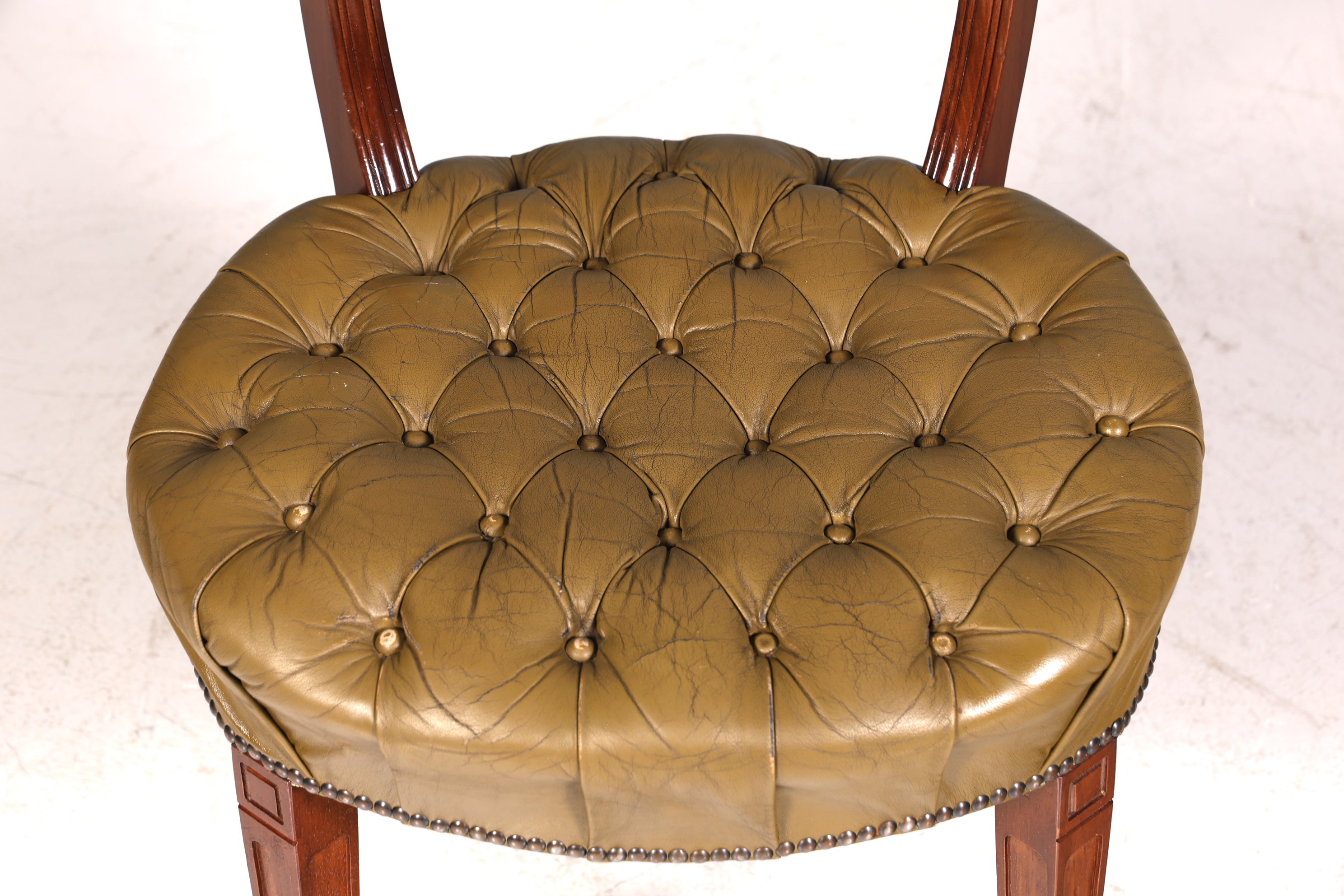Magnifique fauteuil Chesterfield, chaise secrétaire Anno Dom, chaise de cuisine anglaise en cuir véritable, 4 sur 4