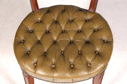 Magnifique fauteuil Chesterfield, chaise secrétaire Anno Dom, chaise de cuisine anglaise en cuir véritable, 1 sur 4