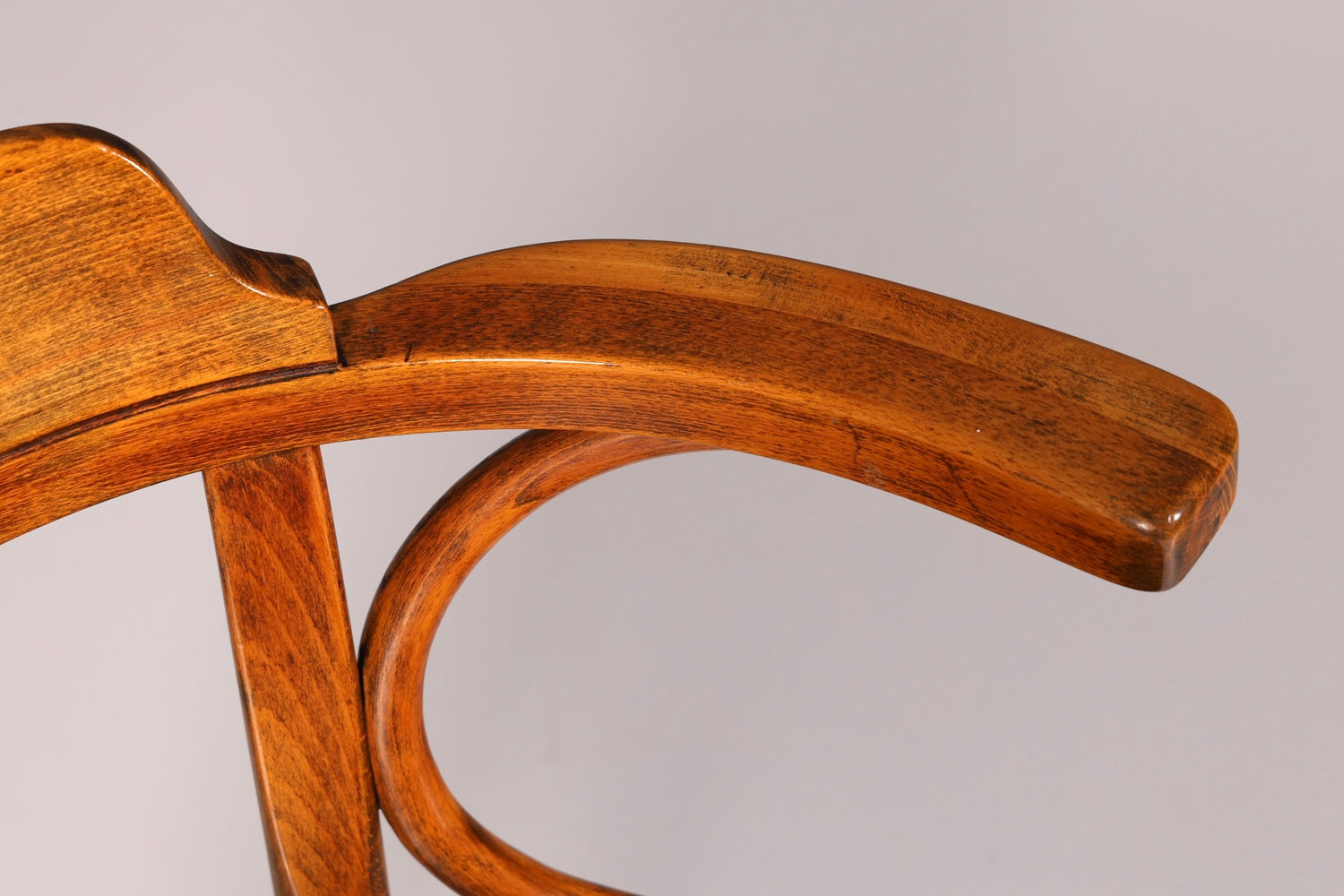 Magnifique fauteuil à accoudoirs de style Thonet, en bois courbé, antique, chaise de secrétaire vintage pour salle à manger ou cuisine