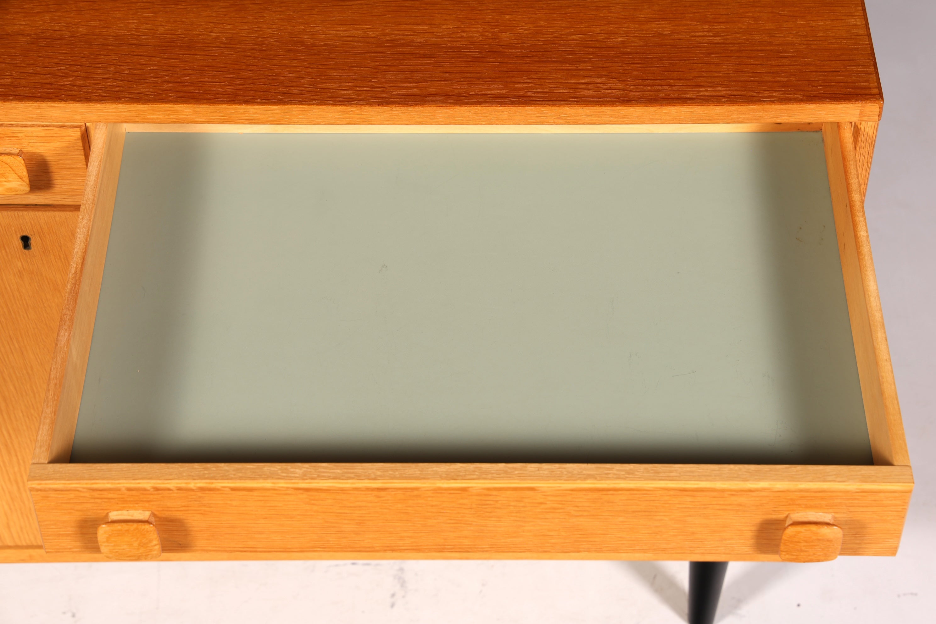 F895 Finish Traumhaftes Mid Century Regal echt Holz Schrank Danish Design Retro Kommode Vintage Bücherregal 60er Jahre