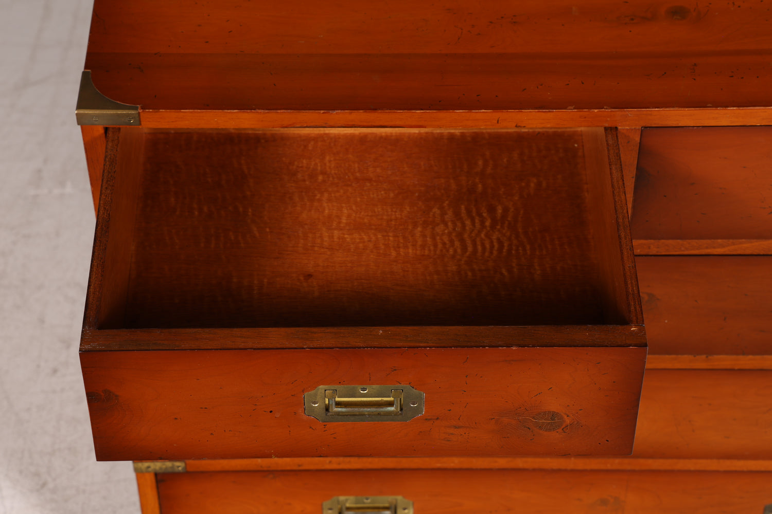 Traumhafte Maritime Kommode Military Chest Englisch Schiffskommode Schrank Kolonial Vintage