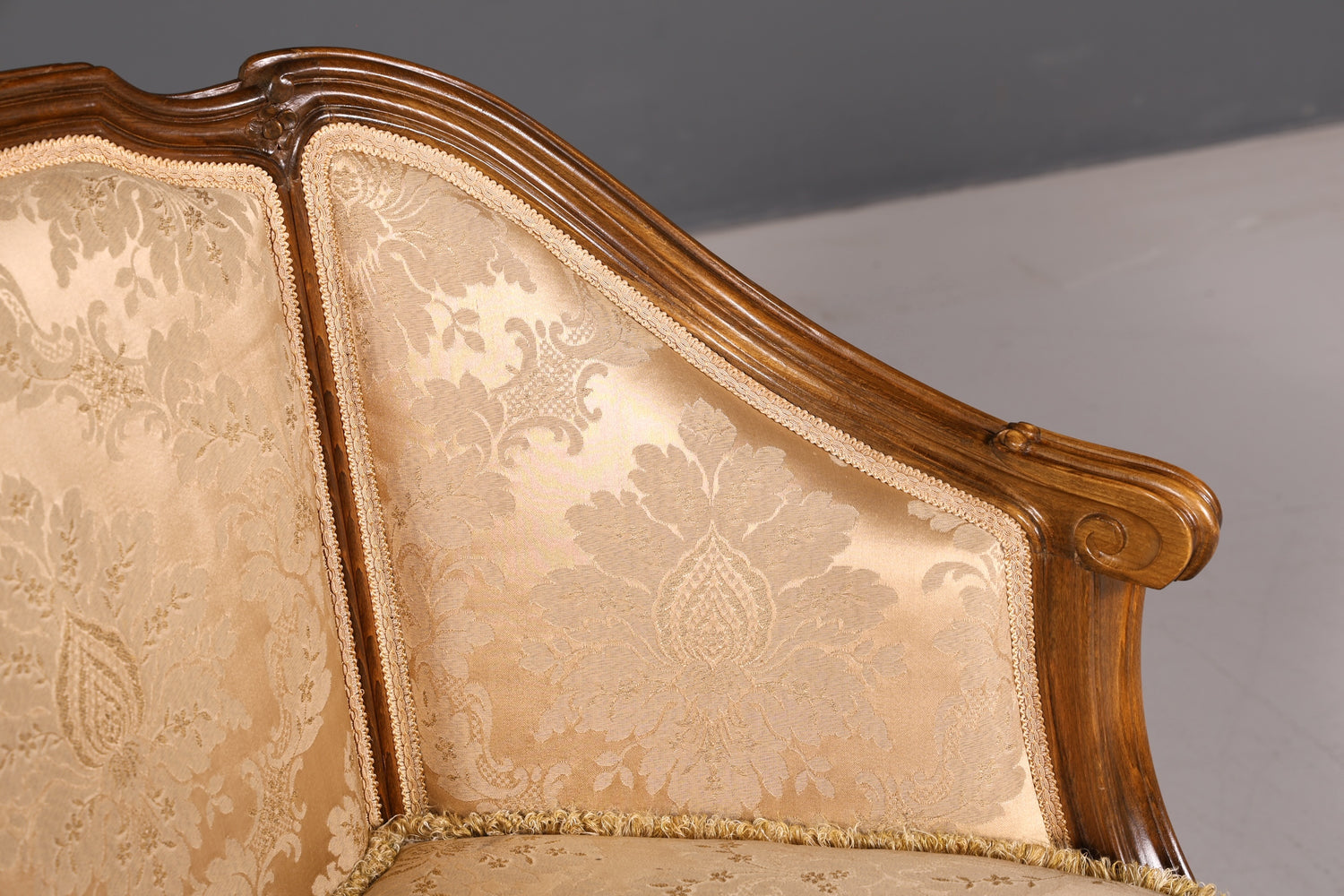 Edler Chippendale Armlehnsessel Barock Stil Samt Stoff Sessel Armchair Rococo Antik Polstersessel
