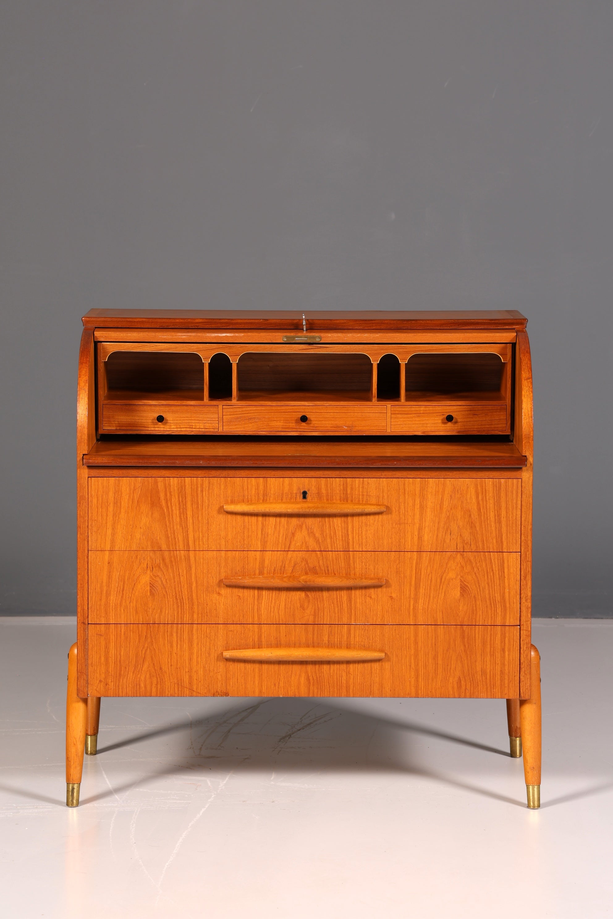Magnifique secrétaire à rideau Mid-Century, commode de bureau, armoire vintage des années 60 en bois