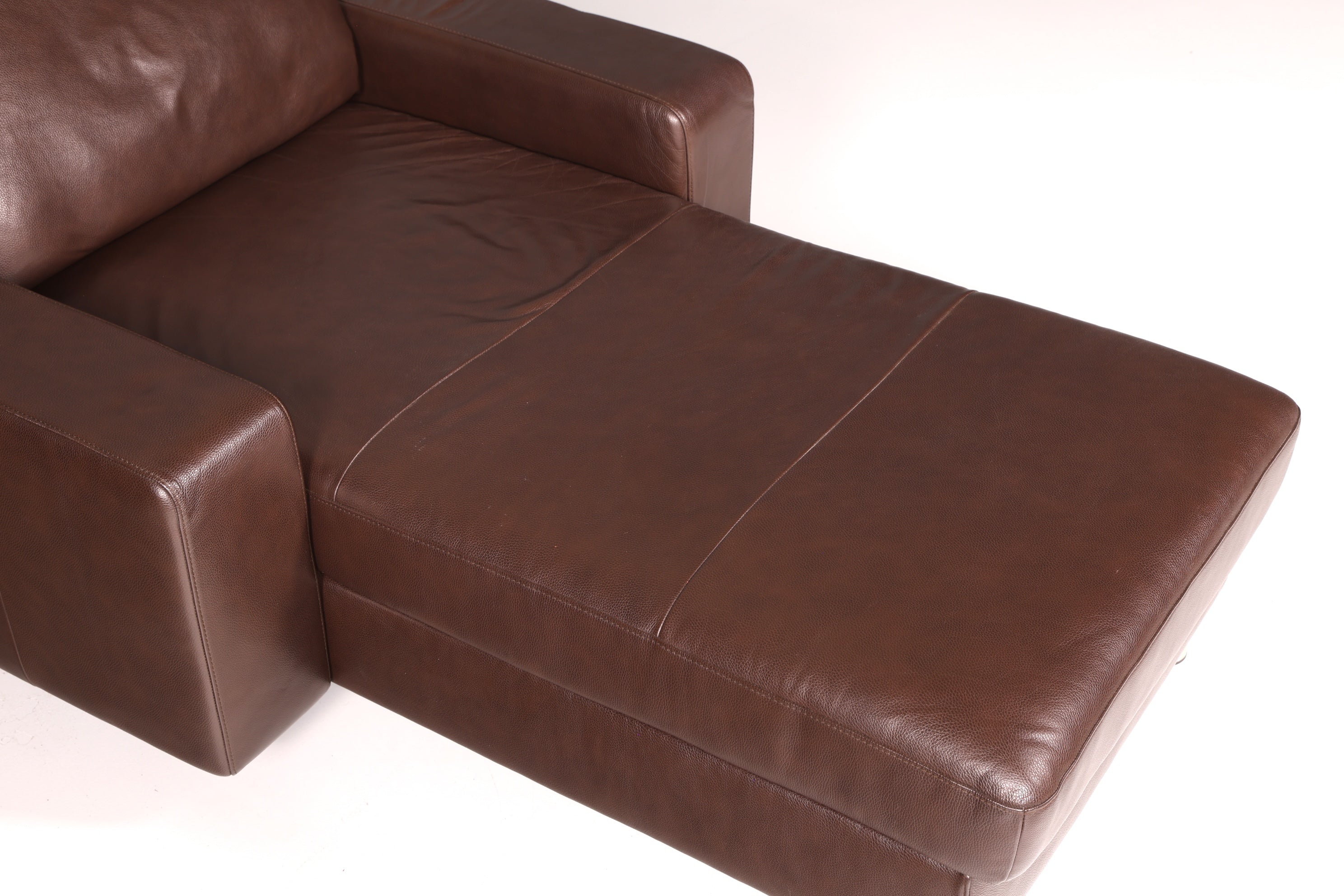 Magnifique méridienne Stressless E200 en cuir véritable marron, chaise longue avec ottomane, canapé en cuir et fauteuil relax vintage