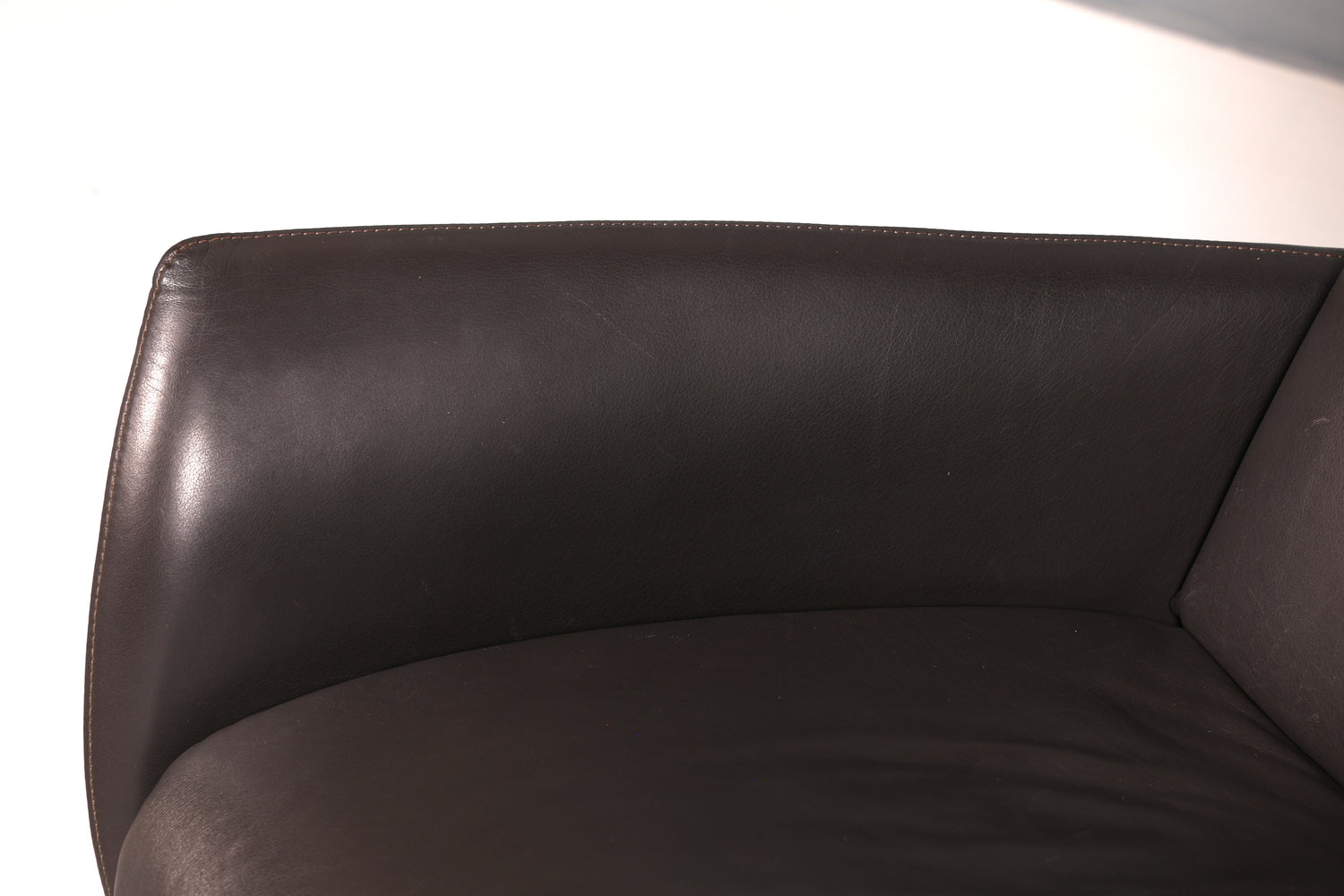Wunderschöner Mid Century Relaxsessel echt Leder Fernsehsessel elektrisch verstellbar Lesesessel Komfort Design Ledersessel