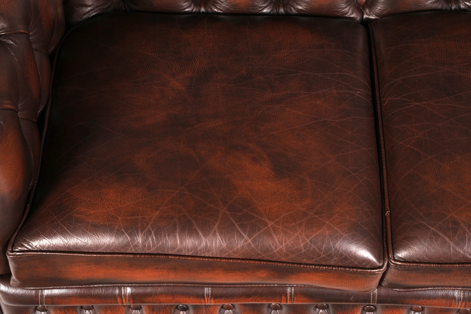 Magnifique canapé Chesterfield Centurion original 2 places en cuir véritable d’Angleterre