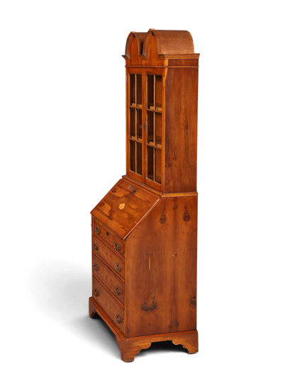 Hauptstadt Möblerei englischer Aufsatzsekretär aus Eibenholz mit verglaster Vitrine und ausklappbarer Schreibfläche