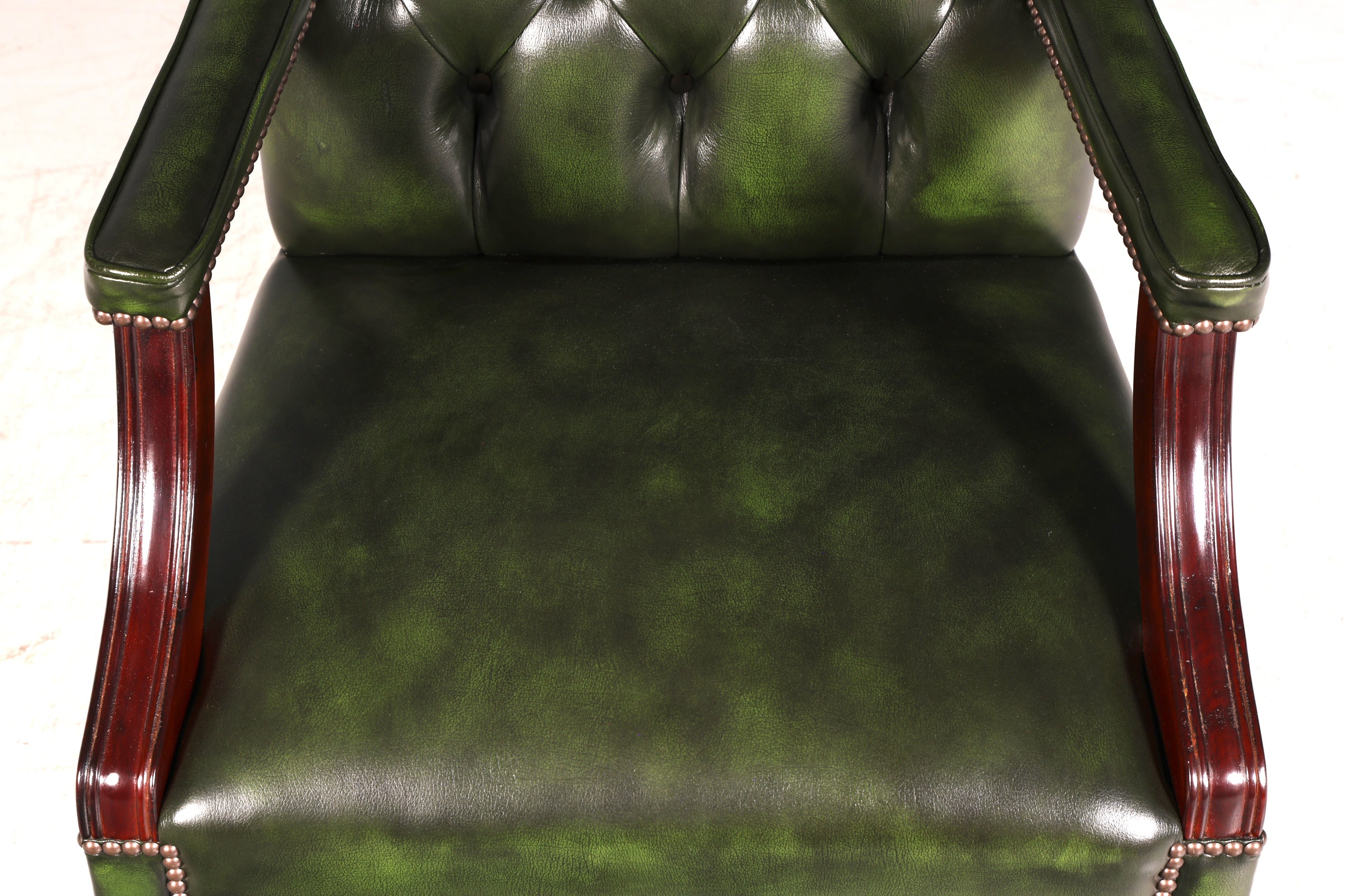 Wunderschöner Original Chesterfield Bürostuhl Grün Echt Leder Englisch Herrensessel Armlehnstuhl Drehsessel UK