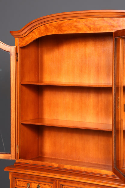 Traumhafte Original Selva Vitrine Epoca Antik Stil Buffet Schrank Bibliothek Kirschholz Glasvitrine