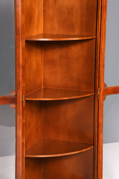 Wunderschöne Original Selva Eckvitrine Antik Stil Vitrine Schrank Geschirrschrank Glasvitrine Eckschrank 1 von 2