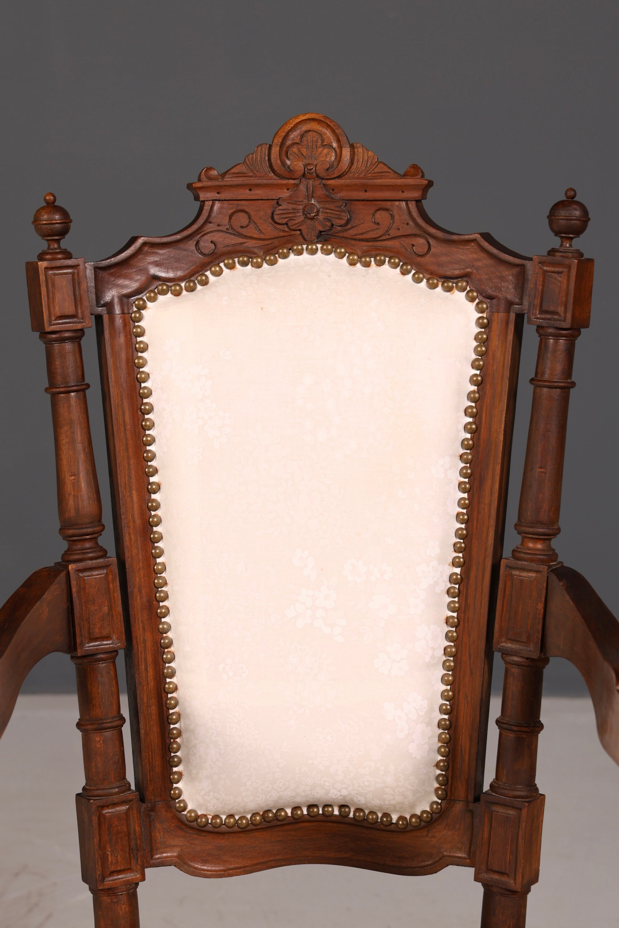 Élégant fauteuil de style néorenaissance, chaise ancienne de l’époque Gründerzeit, chaise de secrétaire, chaise de bureau, chaise rembourrée 2 sur 2