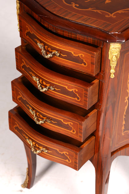 Élégante commode de style baroque, table d’appoint antique, petit meuble en laiton, commode à tiroirs