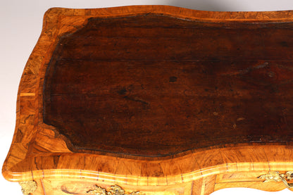 Bureau Louis XV original et majestueux de 1780, bureau plat français en cuir véritable, bureau de bureau ancien