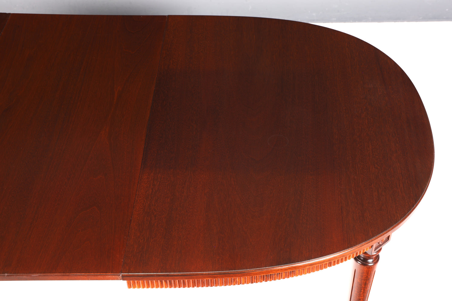 Belle table de salle à manger extensible anglaise, style antique, table de cuisine des années 60