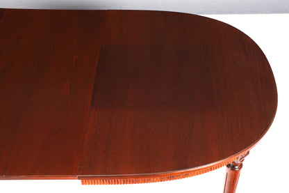 Belle table de salle à manger extensible anglaise, style antique, table de cuisine des années 60