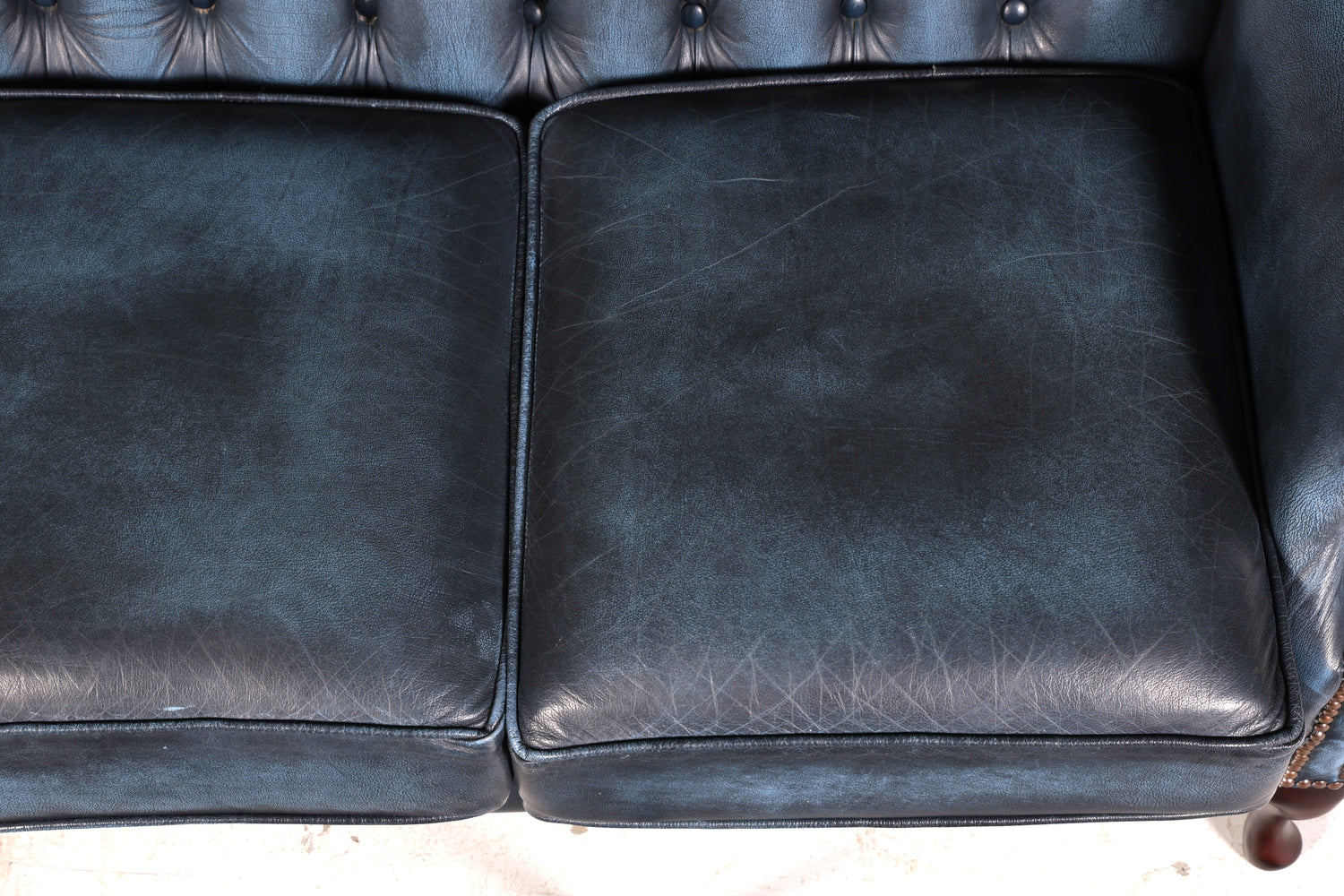 Wunderschönes Original Chesterfield 3-Sitzer Sofa Queen Anne Blau Englische Leder Couch England Polstersofa