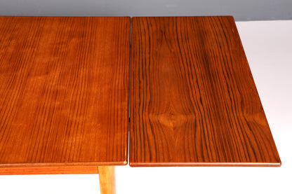 Table de salle à manger extensible de style danois, inspirée du milieu du siècle, style vintage.