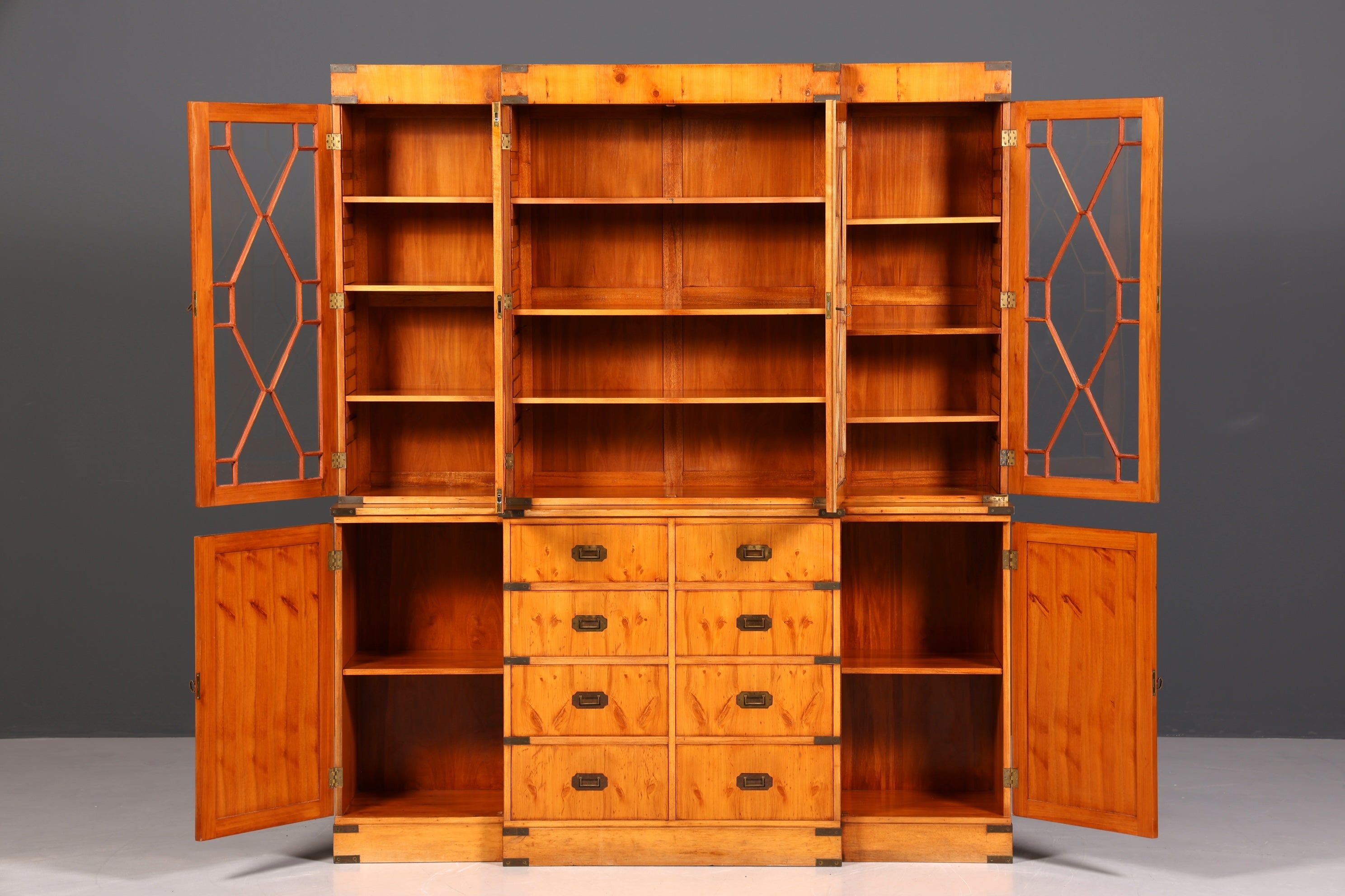 Magnifique vitrine maritime, meuble anglais, bibliothèque en bois véritable, buffet anglais